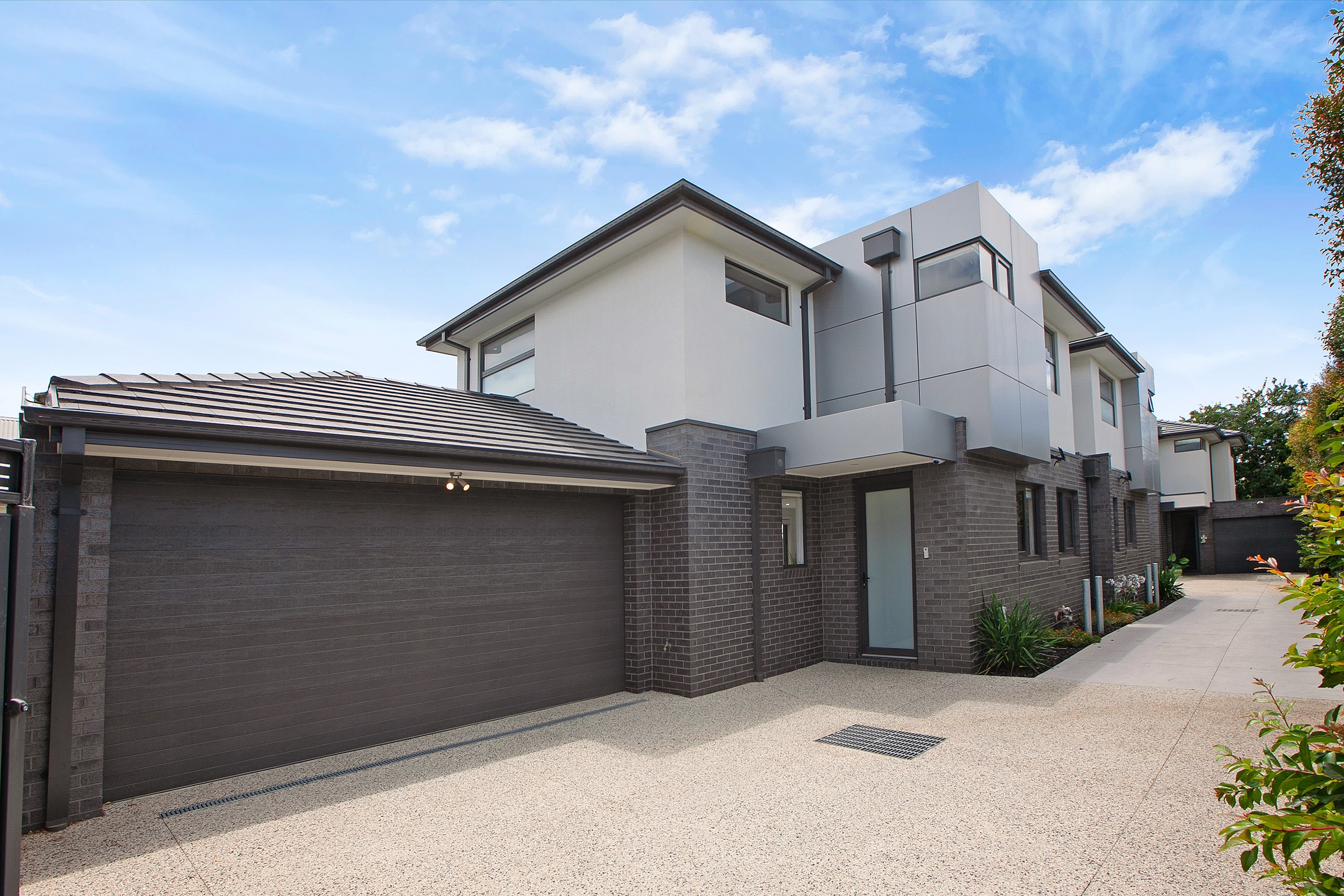 2/32 Storey Road, Reservoir, VIC 3073