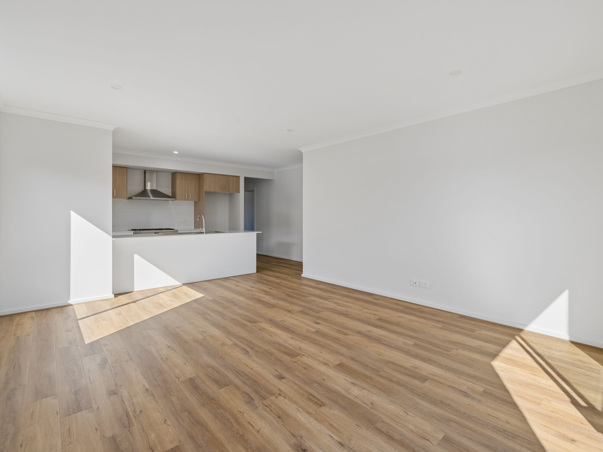 2 Avocet Road — photo 4 of 15