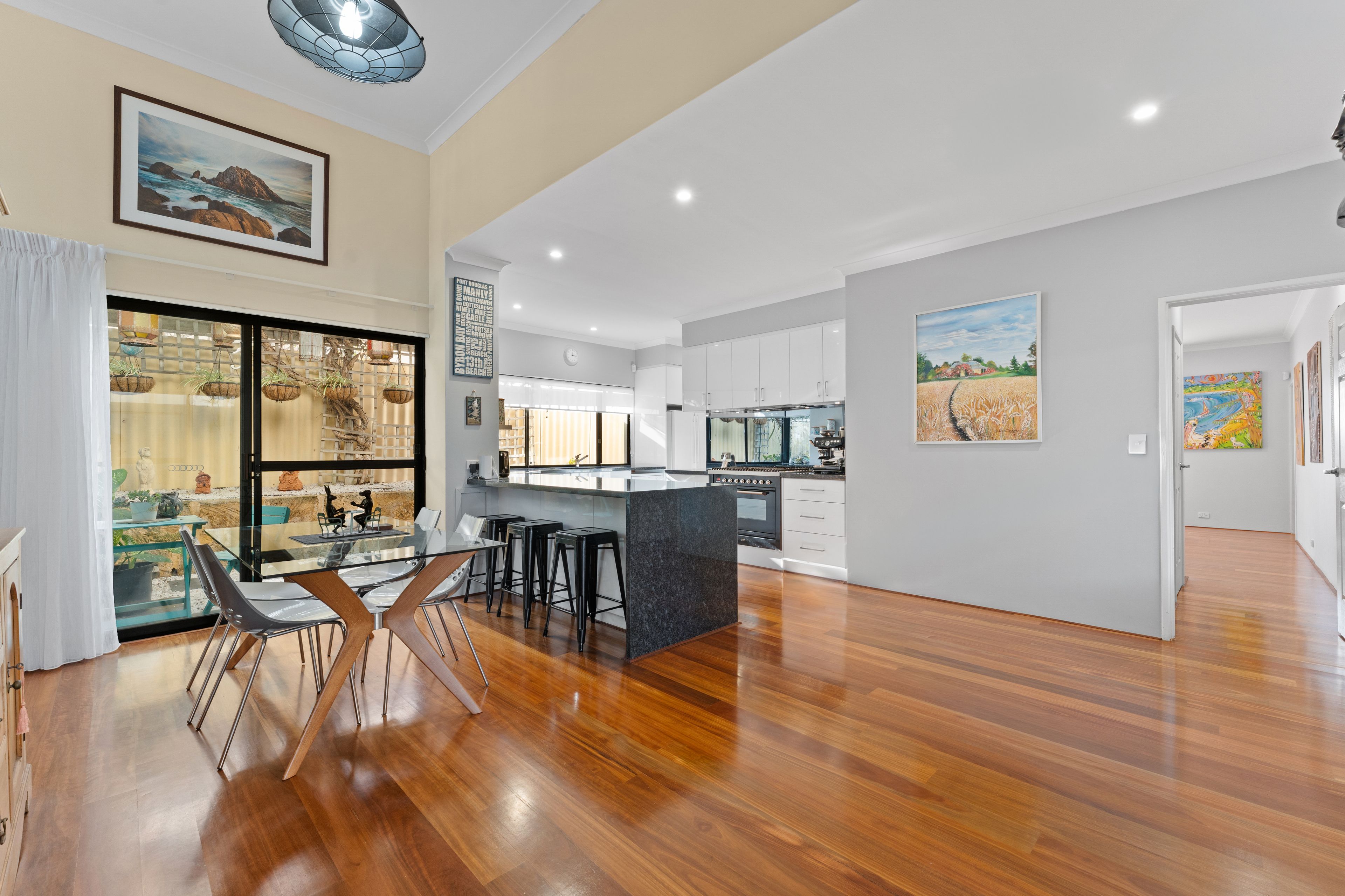 20 Warnbro Beach Road — photo 13 of 30