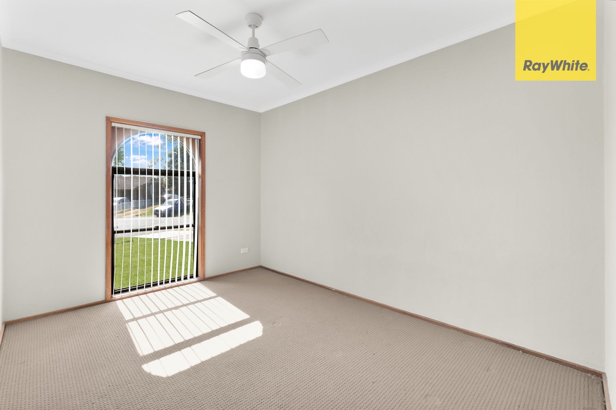 5 Welle Close, St Clair, NSW 2759 House for Rent St Marys, St Clair
