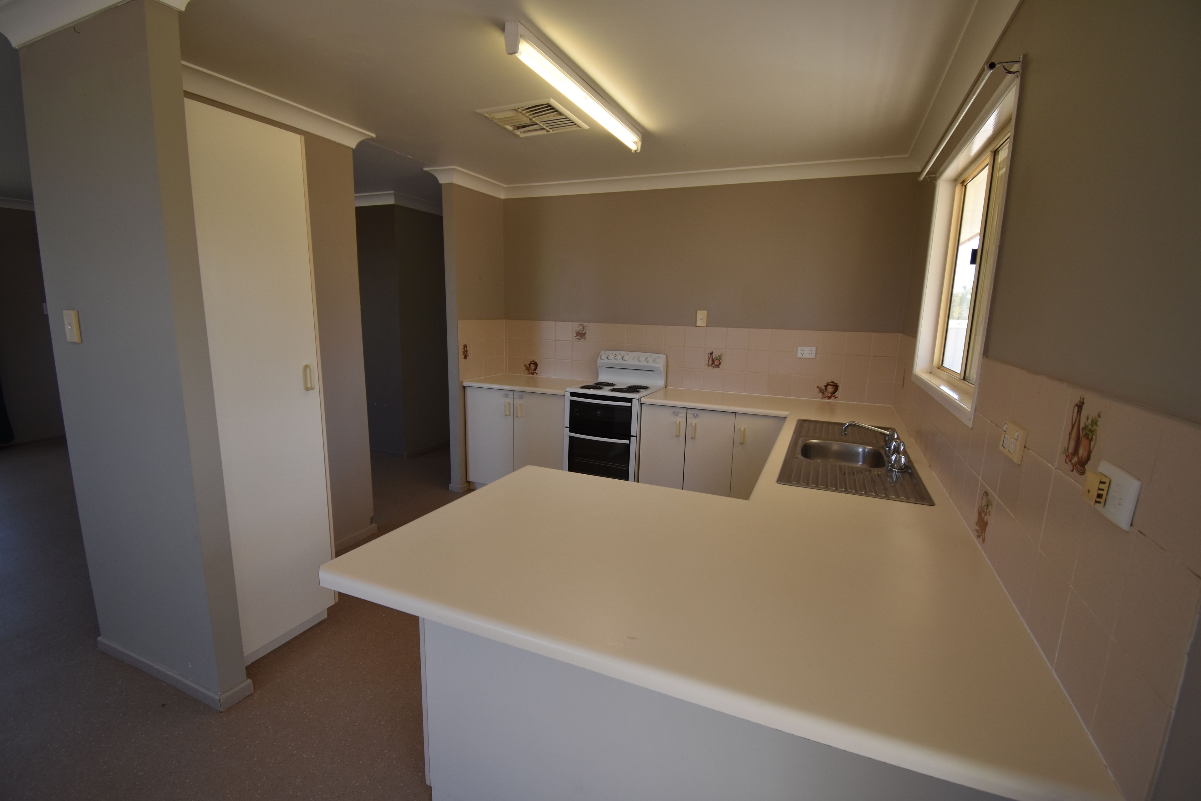 13-15 Mitchell Street, Ilfracombe, QLD 4727