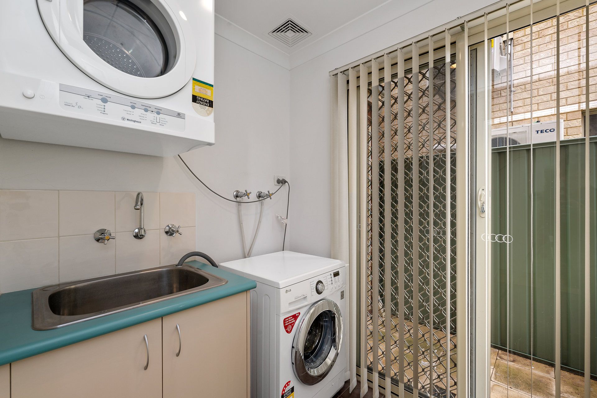 Stylish Double Storey Living in an Unbeatable Kewdale Location — photo 18 of 18