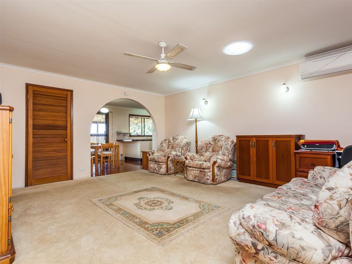 4 Wairoa Drive, Strathpine, QLD 4500