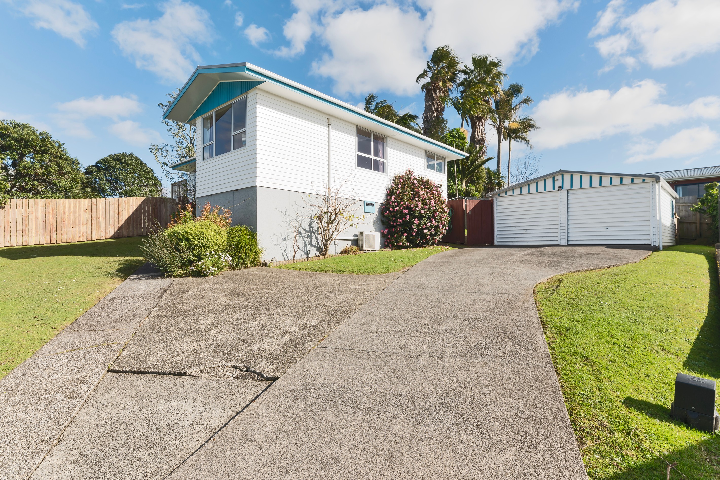 32 Japonica Drive, Beach Haven, North Shore City