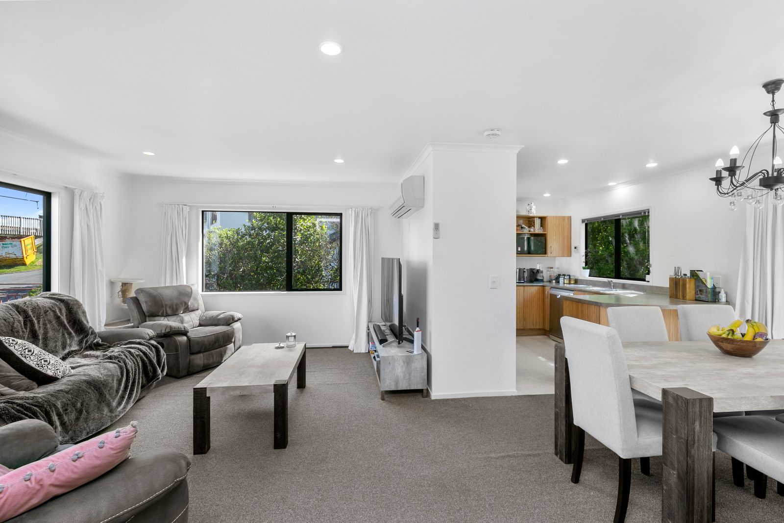 39 Dress Circle, Newlands, Wellington City