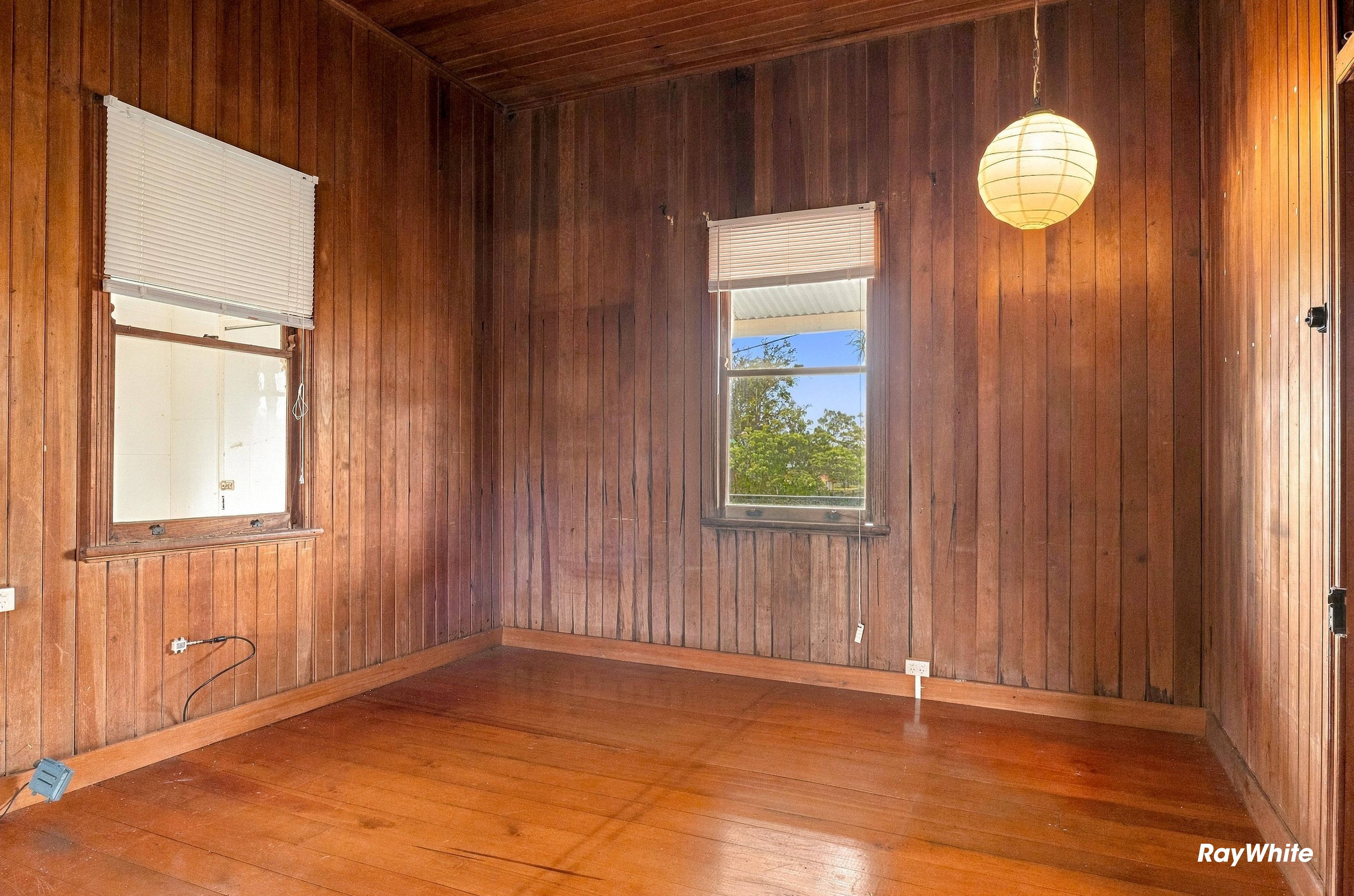 61 Victoria Street — photo 10 of 30