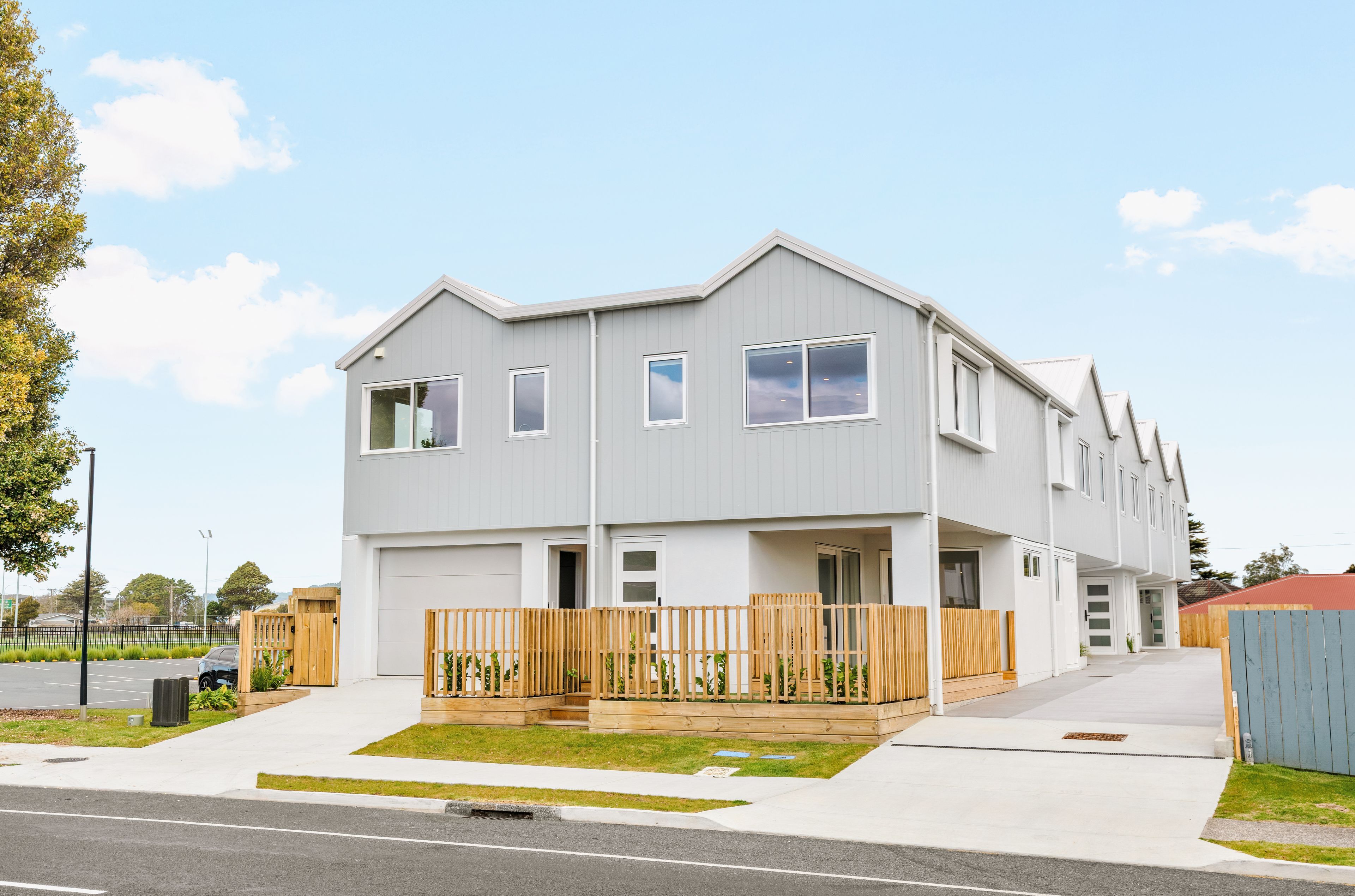 1 & 2/118 Links Avenue, Mt Maunganui, Tauranga City