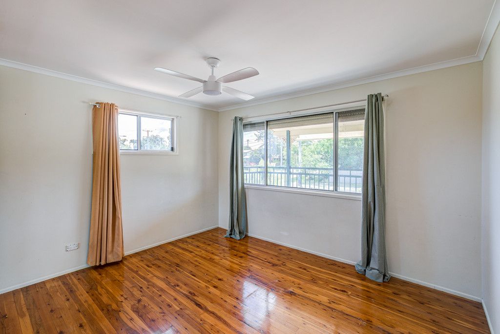 133 Waratah Drive — photo 6 of 14