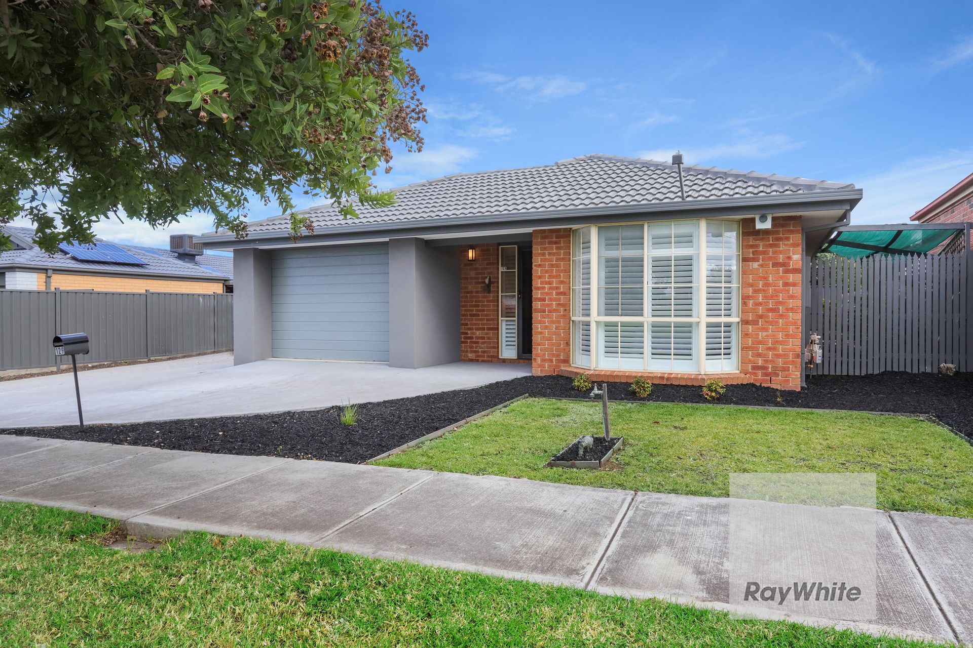 129a Hothlyn Drive, Craigieburn VIC 3064