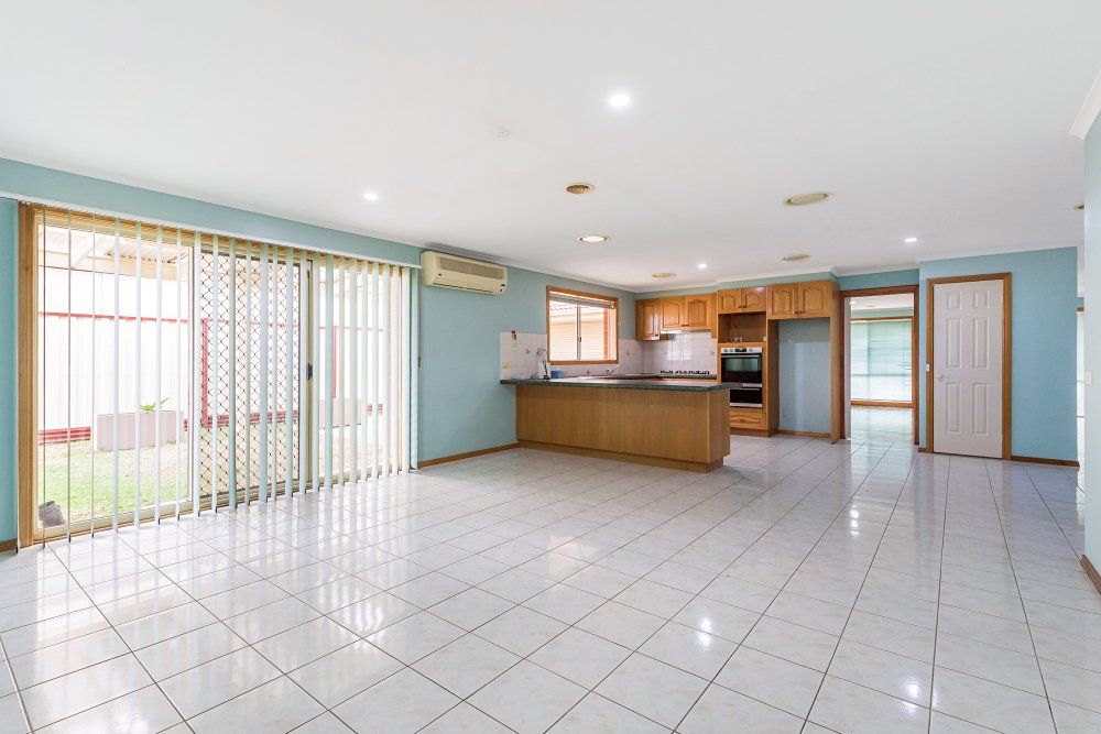 24 Paratea Drive, Rowville, VIC 3178