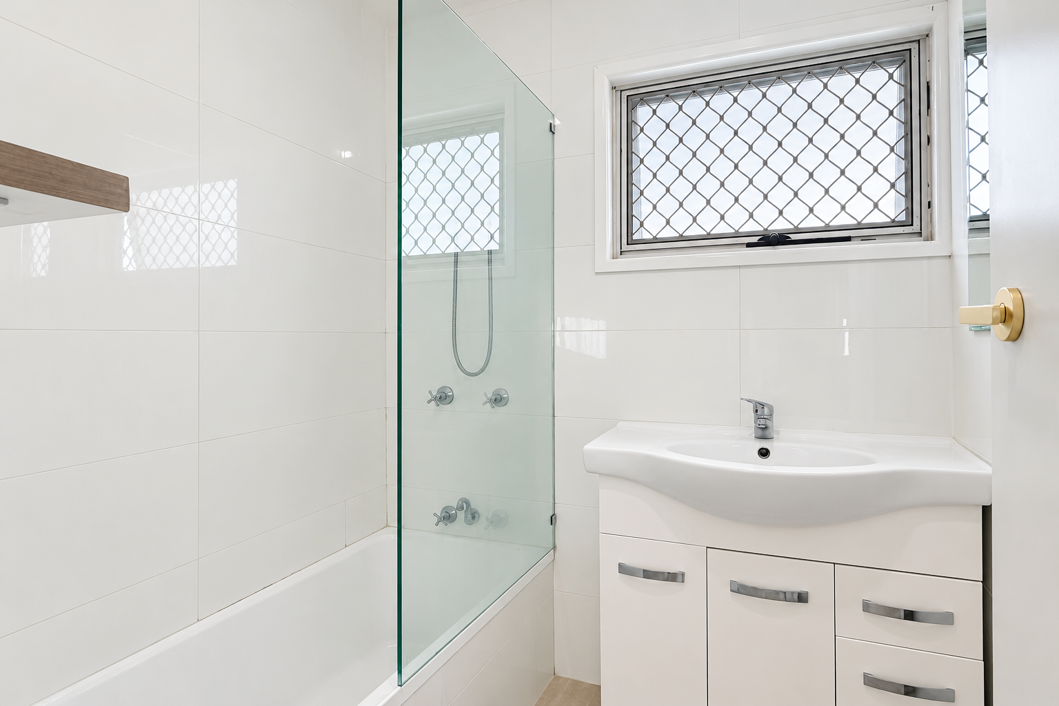 2 Gertrude Street — photo 10 of 14