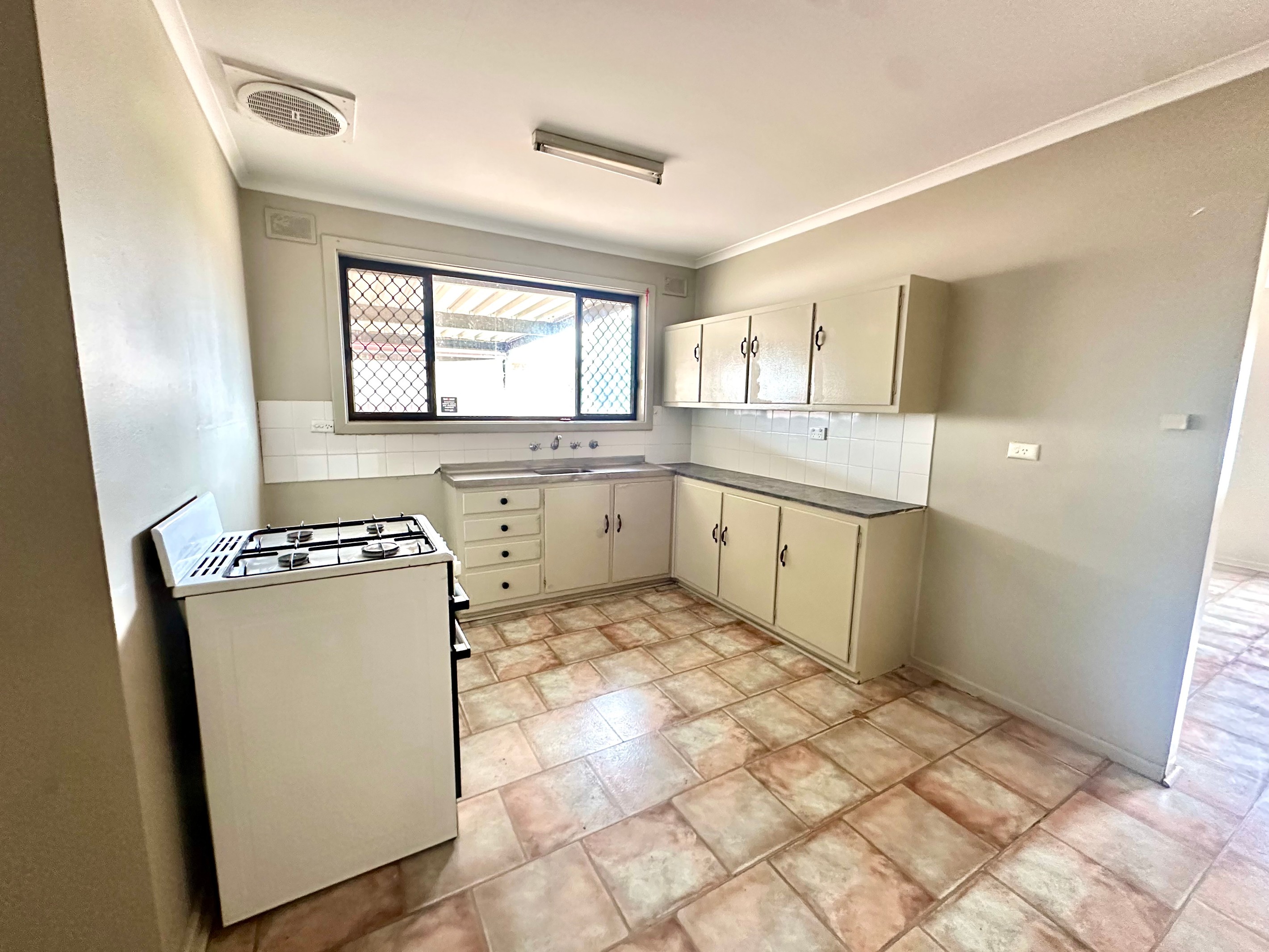 15 Rosemary Street, Whyalla Norrie, SA 5608