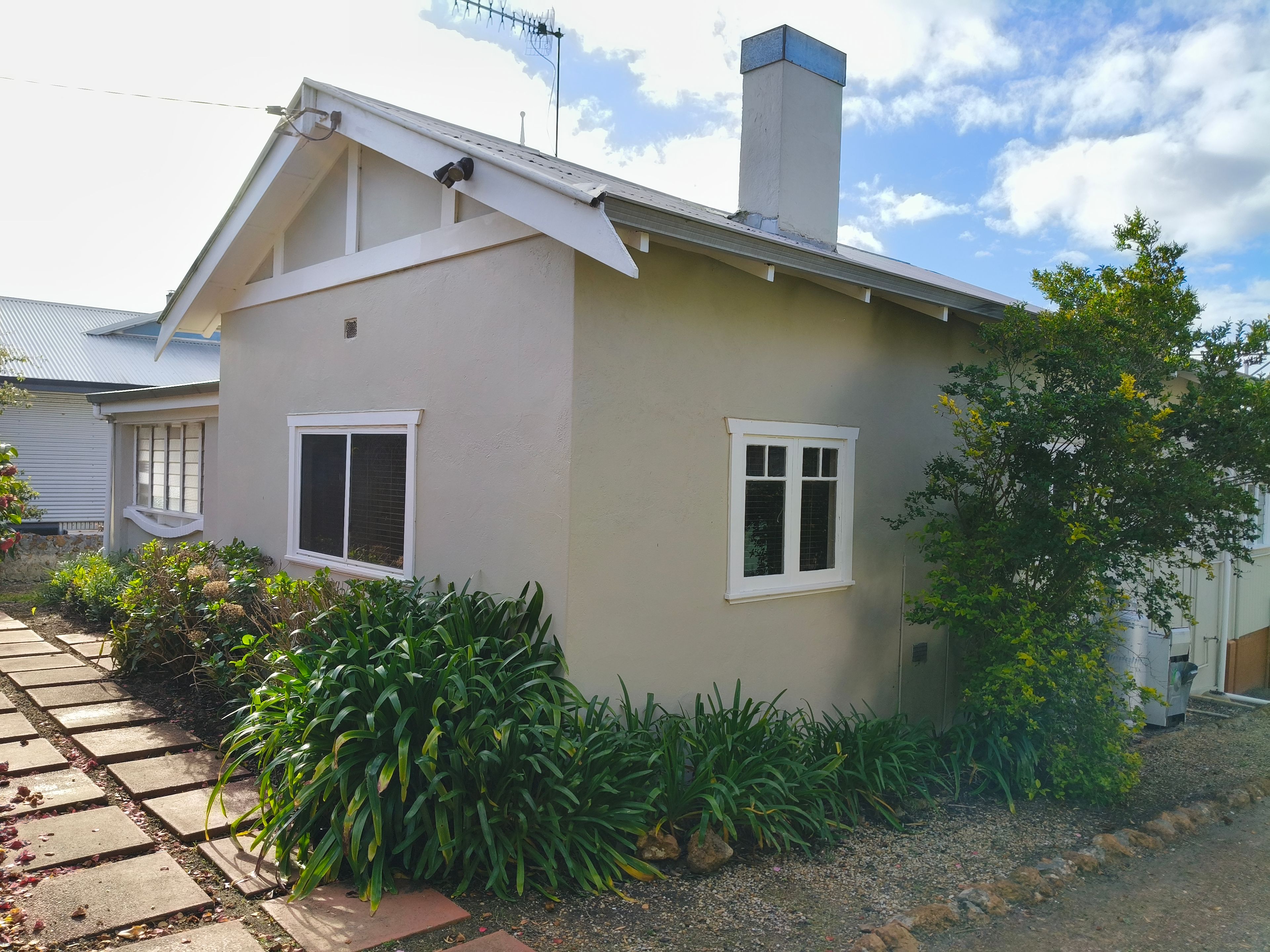 13 Ingoldby Street — photo from Ray White Crofts & Associates