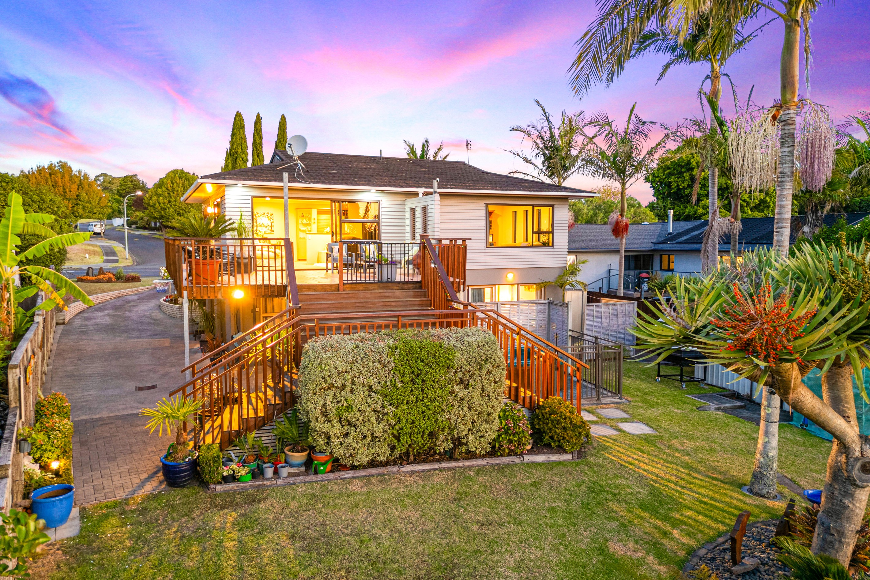 151 Fisher Parade, Farm Cove, Manukau City