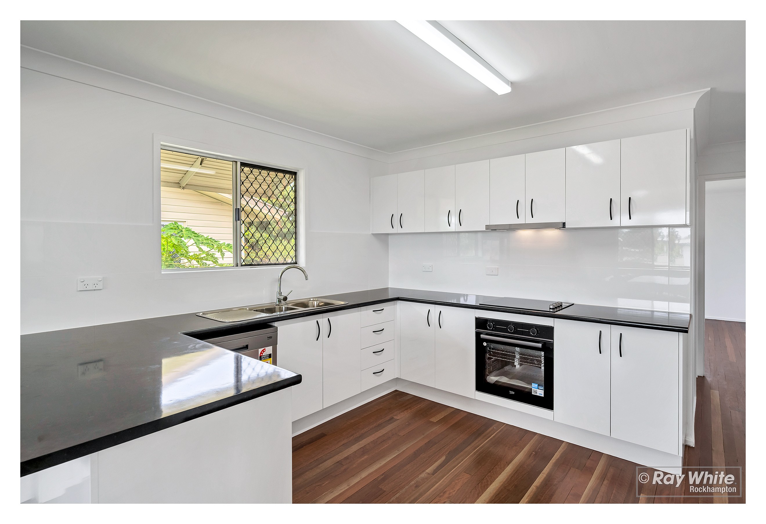 36 Wackford Street, Park Avenue, QLD 4701