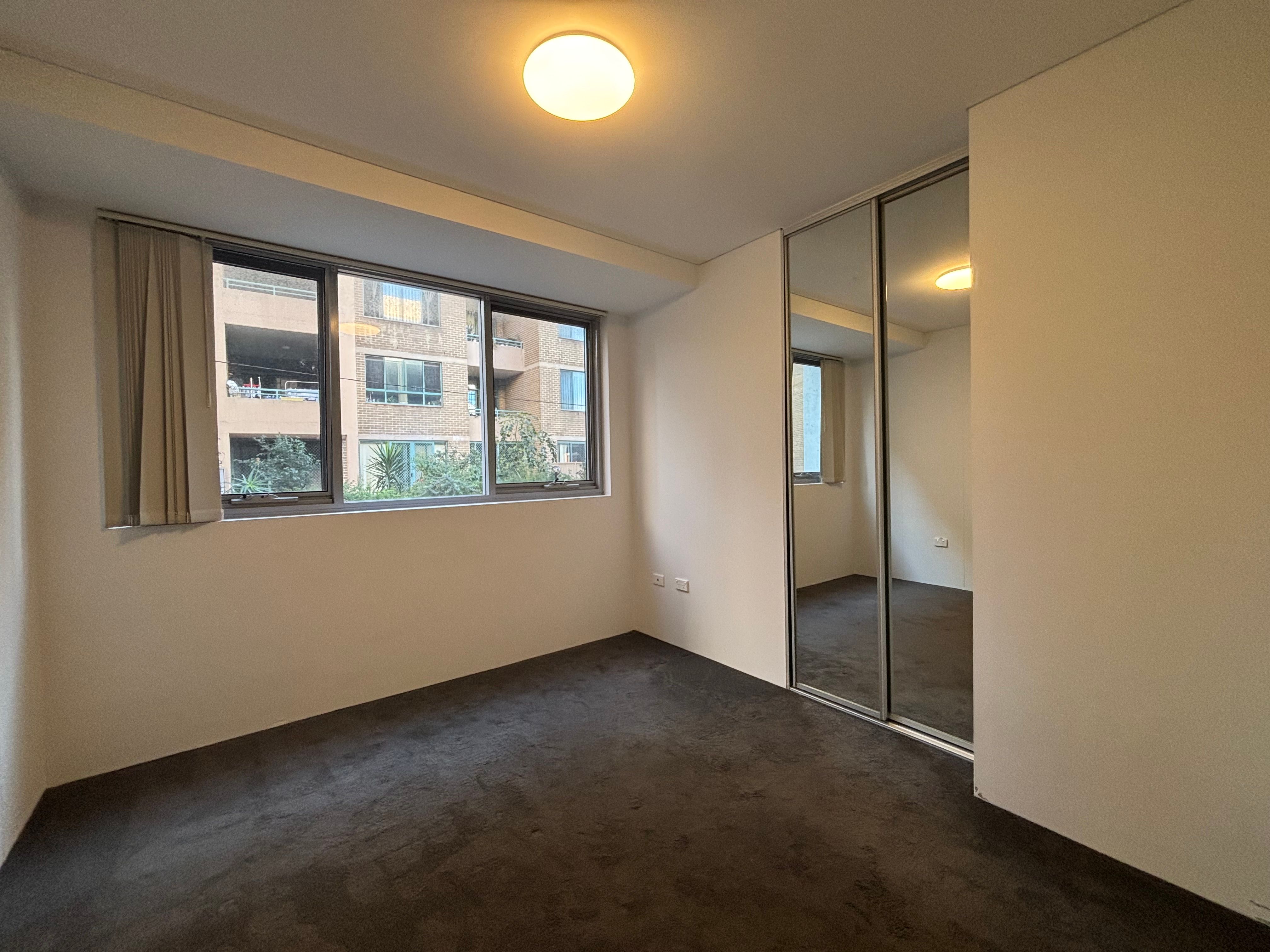 5/2-4 West Street — photo 9 of 13