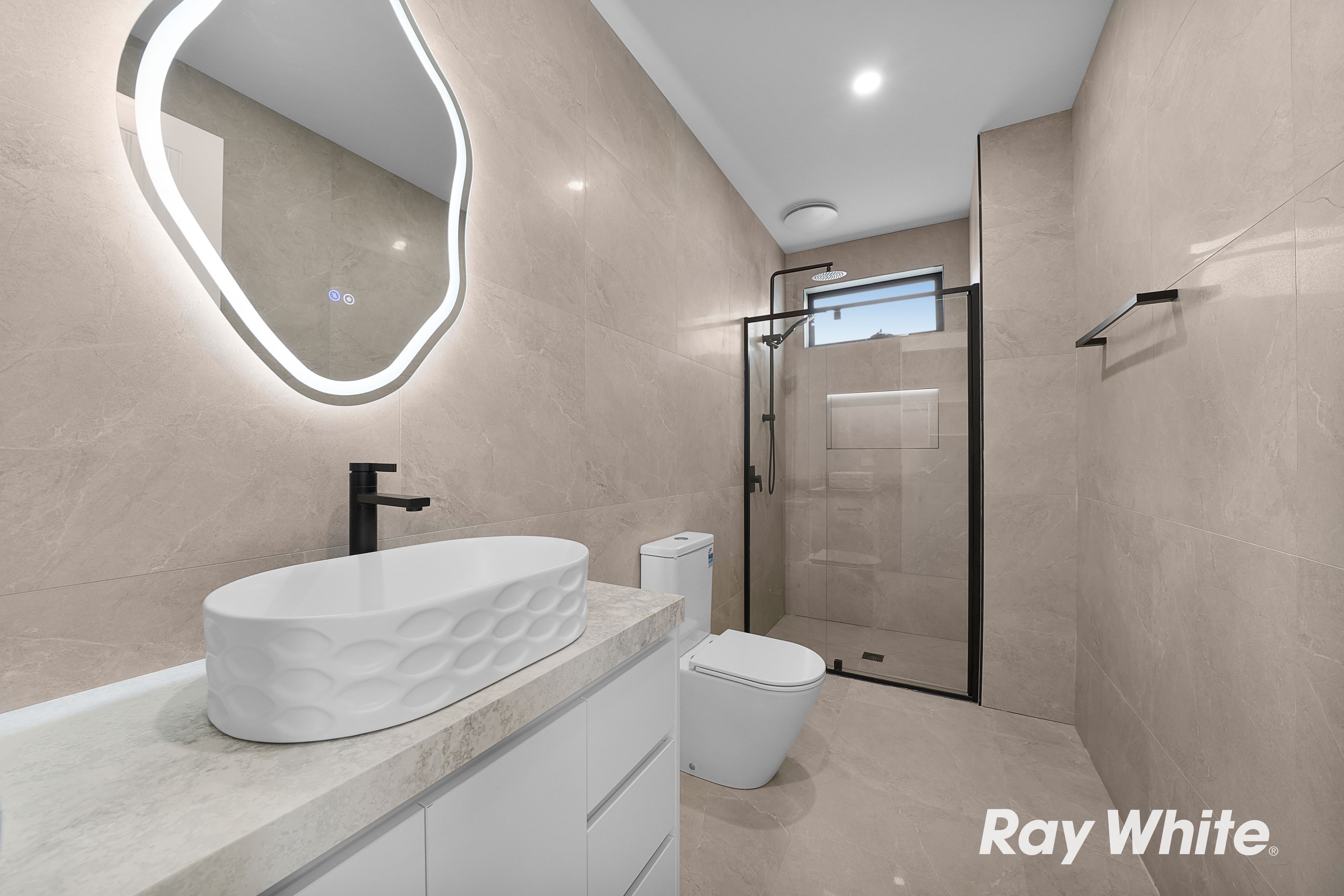 11 Citrine Street — photo 7 of 12