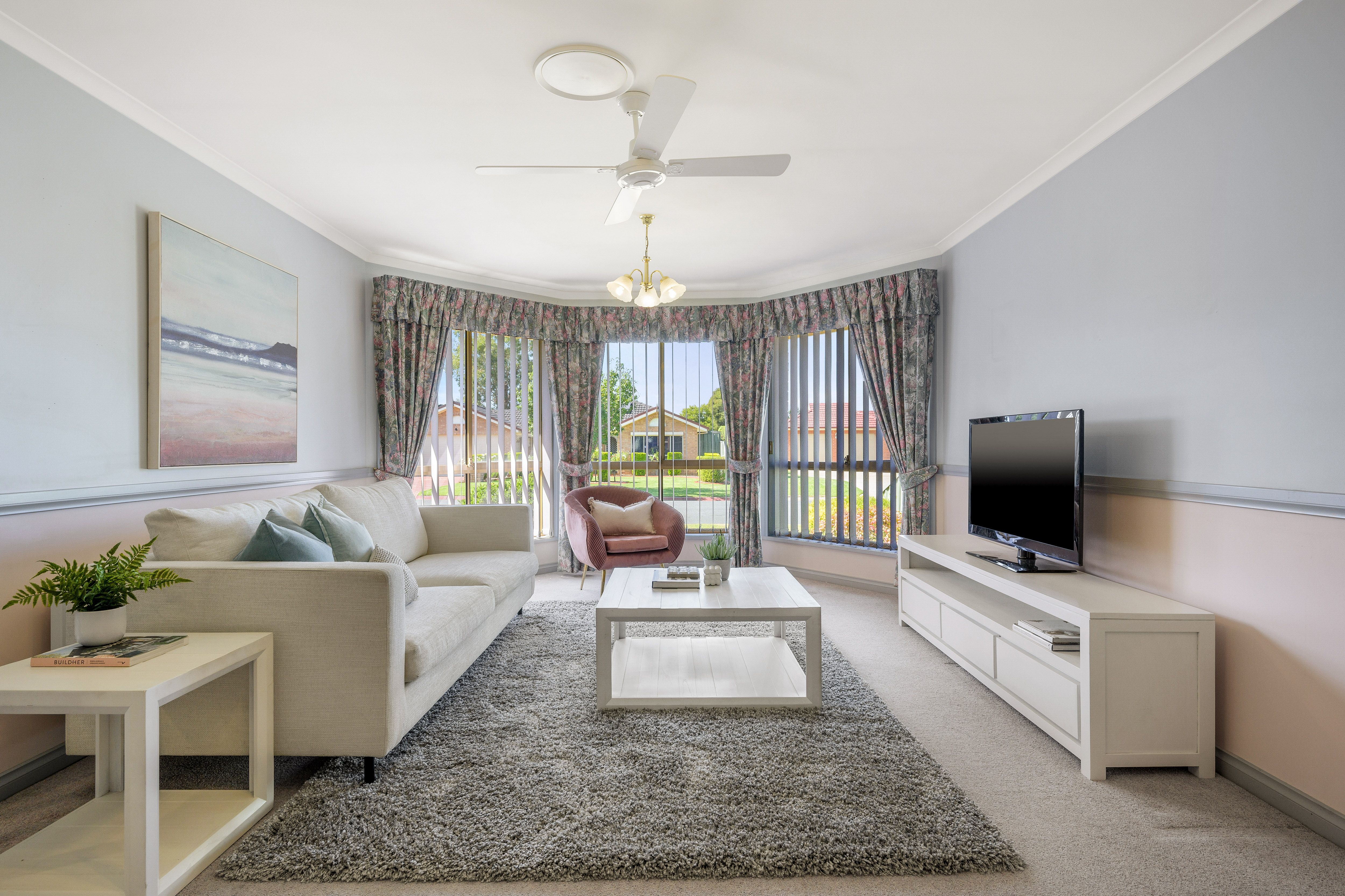 335 Shirleen Crescent, Lavington, NSW 2641