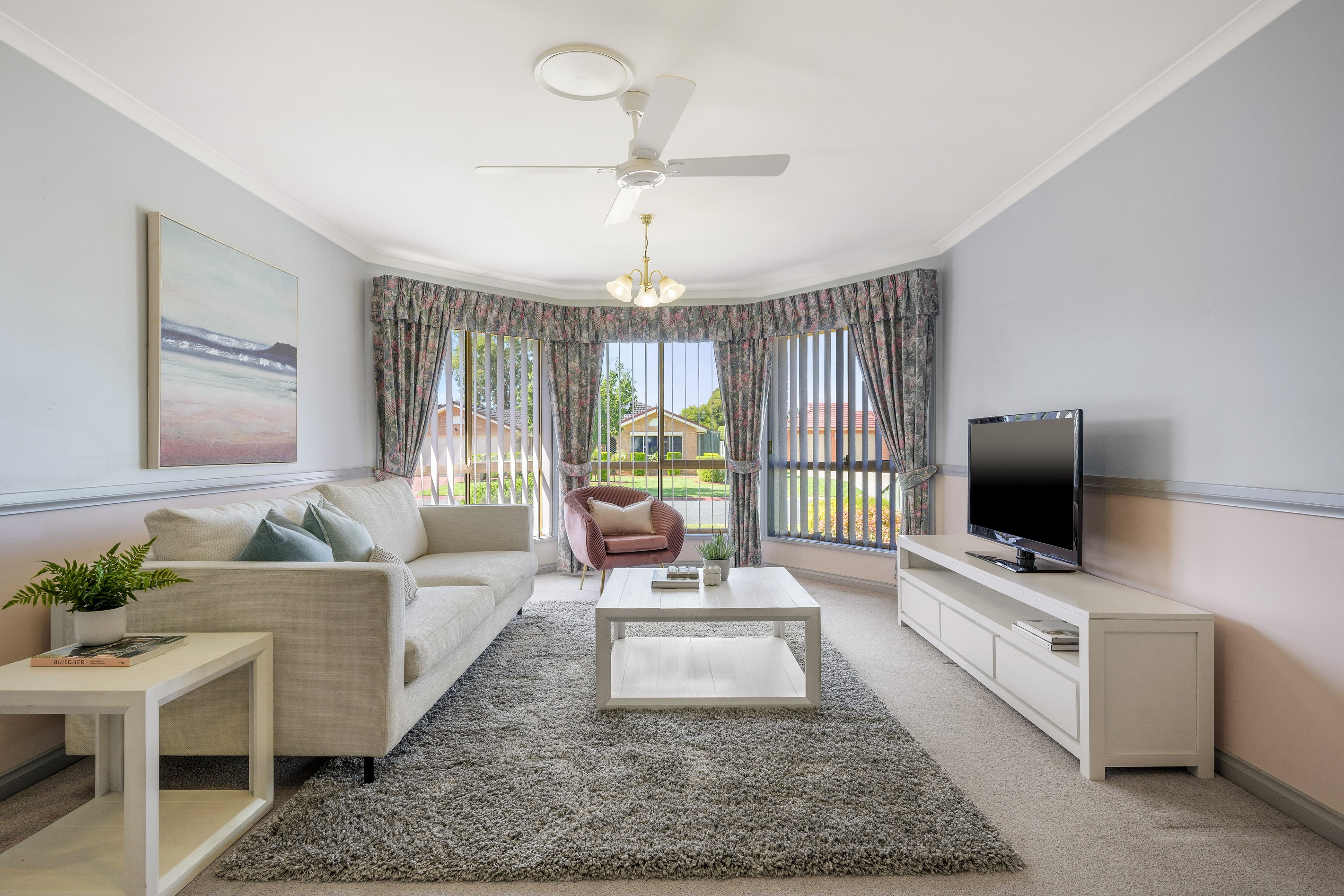 335 Shirleen Crescent, Lavington, NSW 2641