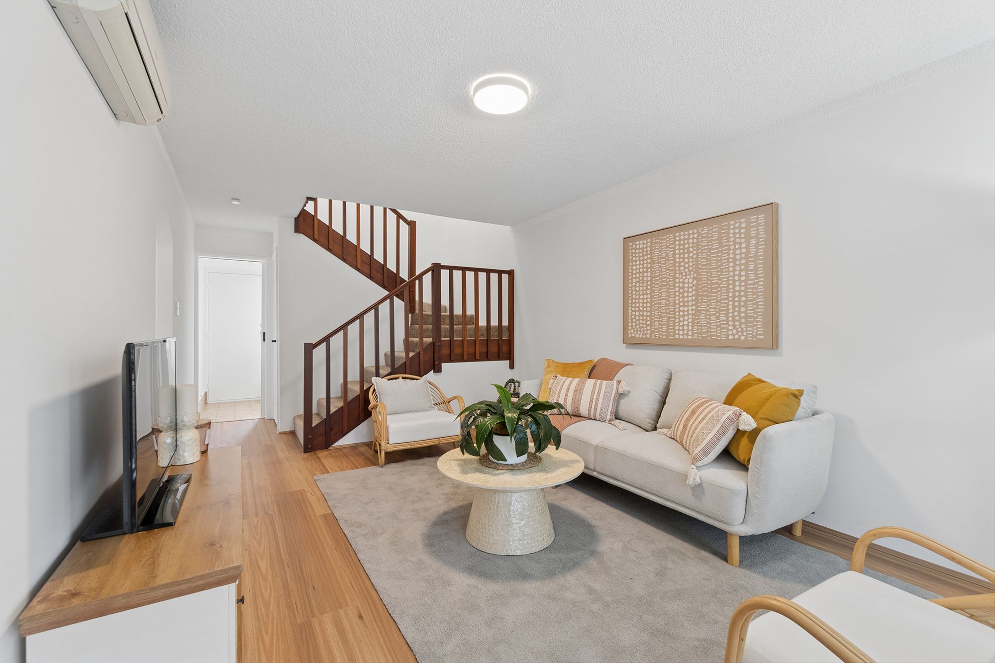3/166 Tyler Street — photo 3 of 16