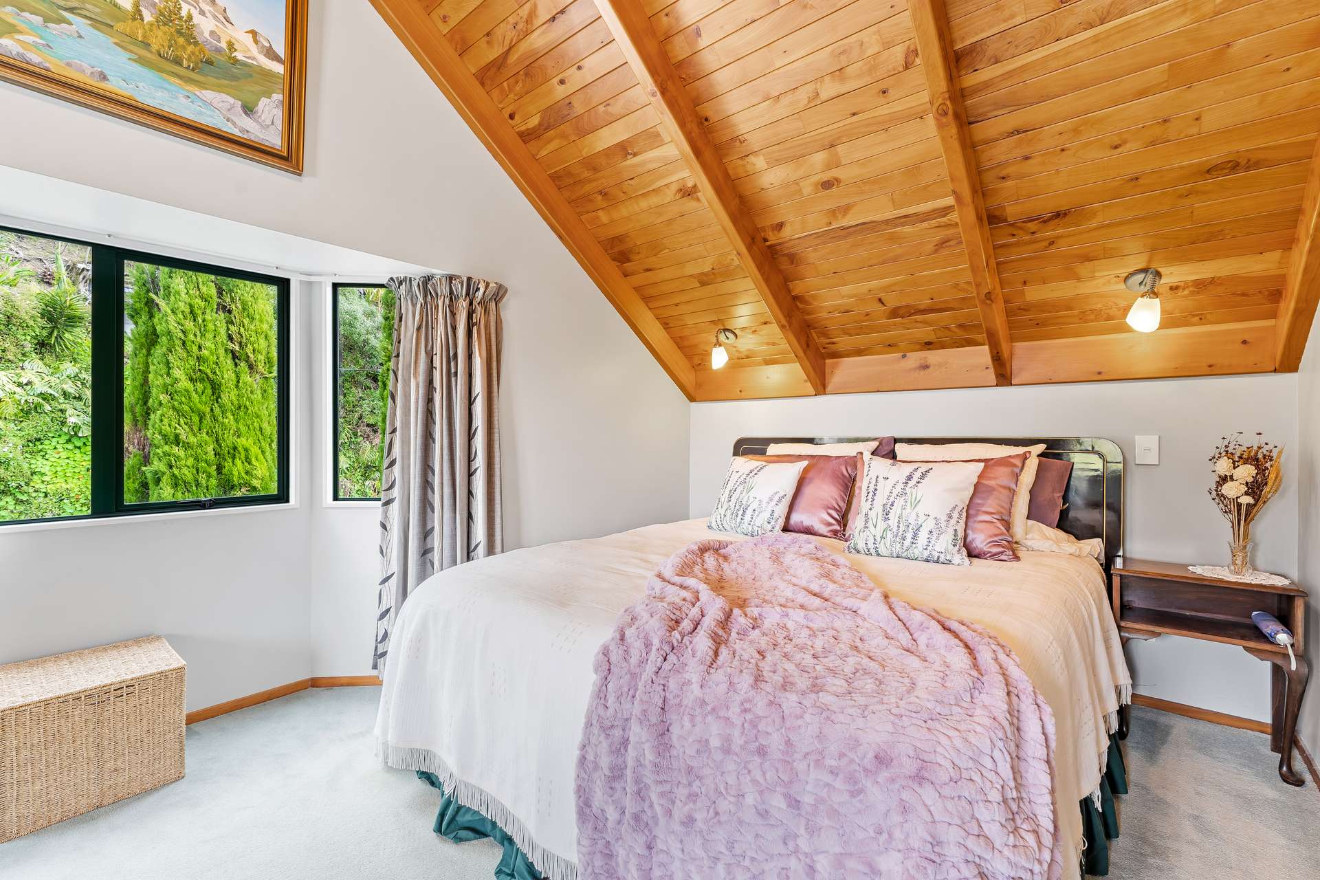 8 Waiwera Road photo 10