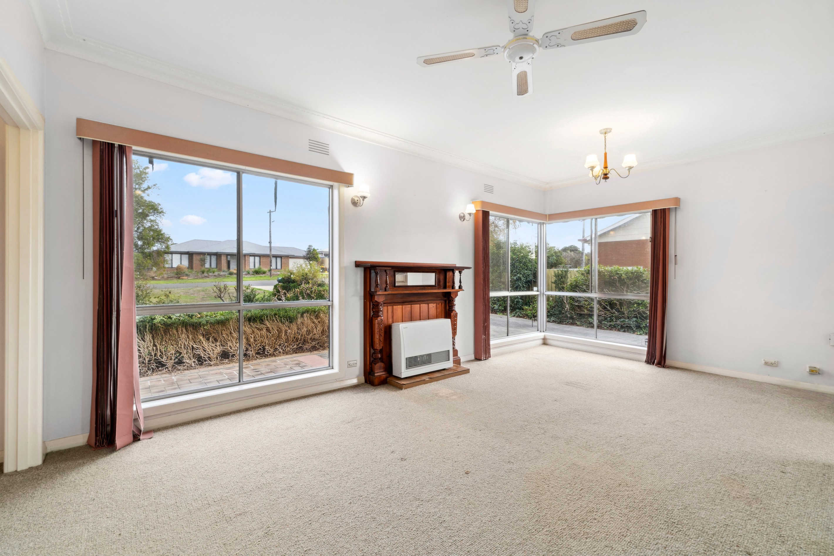 100 Walker Street, Cobden, VIC 3266