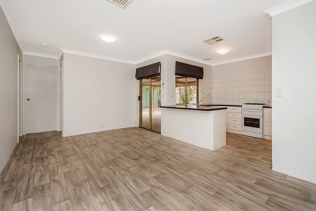 5 Lakemba Way, Waikiki, WA 6169