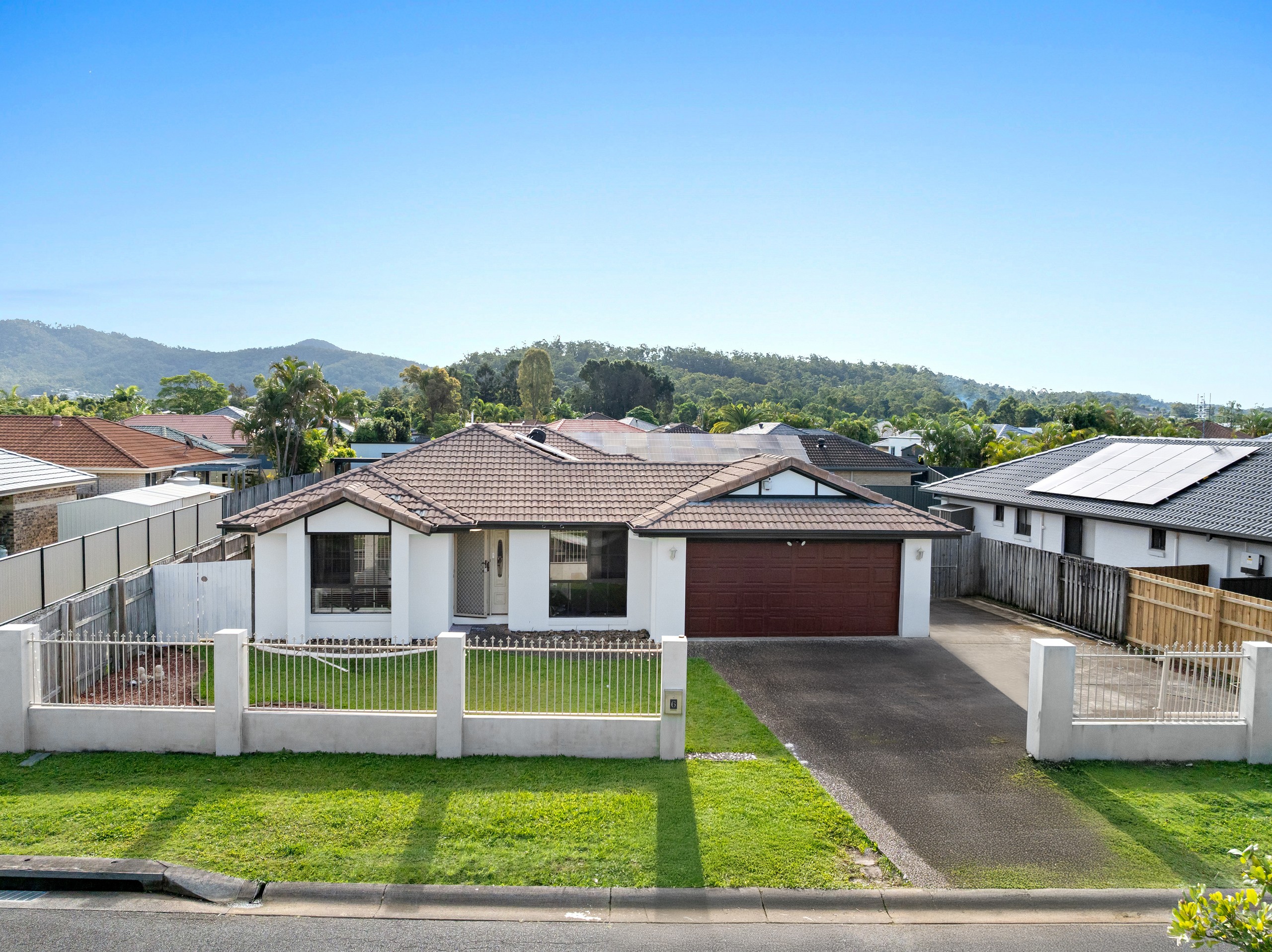 6 Blueash Crescent, Oxenford, QLD 4210