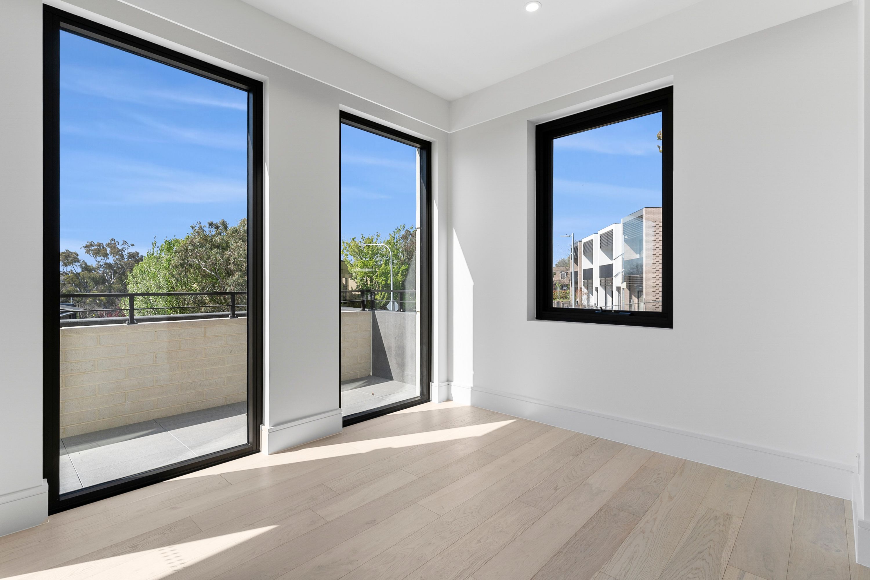 6/1 Lady Nelson Place — photo 4 of 14