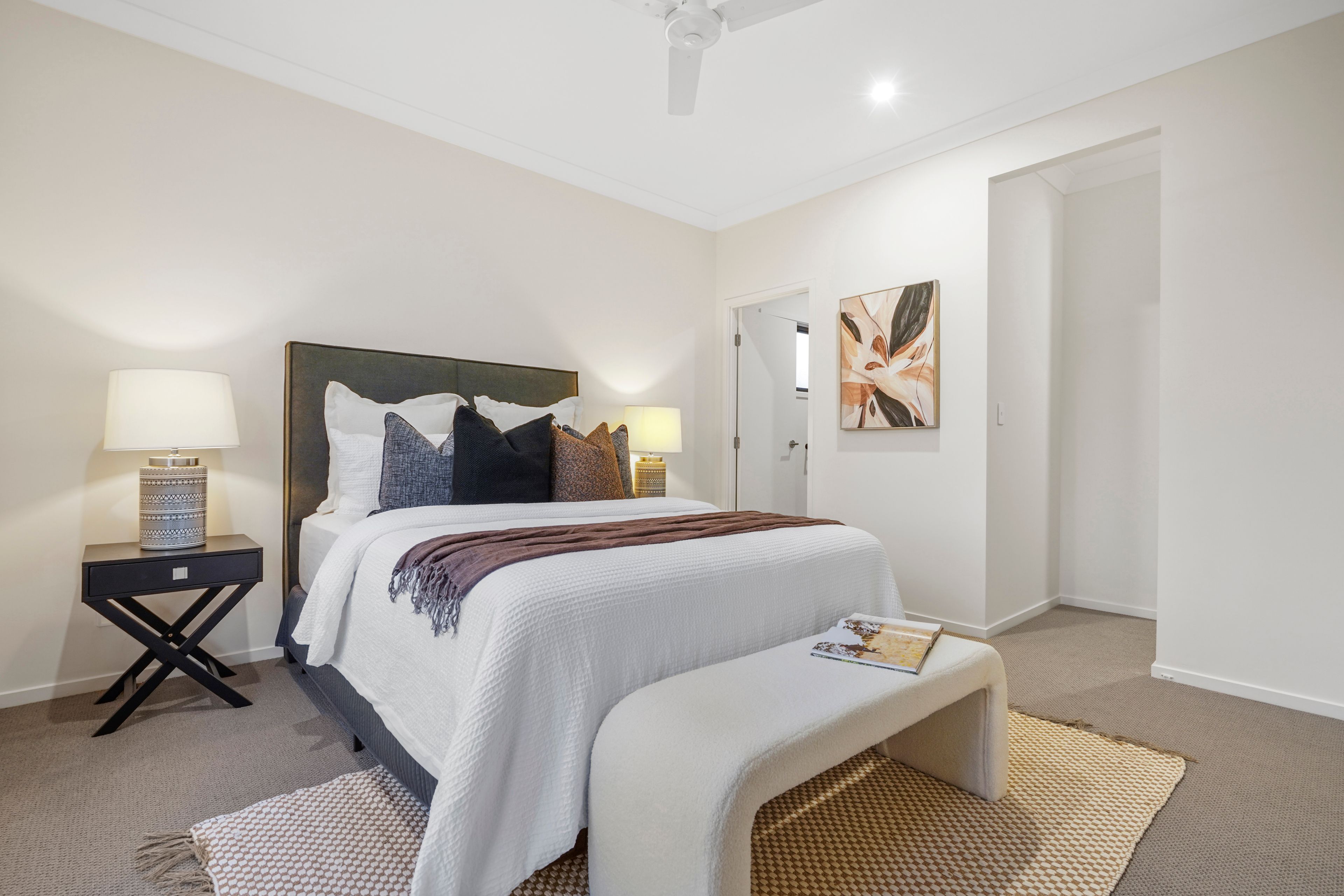 48 Solaris Crescent — photo 12 of 27