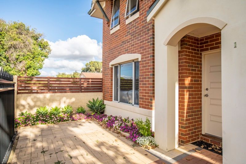 1/150 Gladstone Road, Rivervale, WA 6103