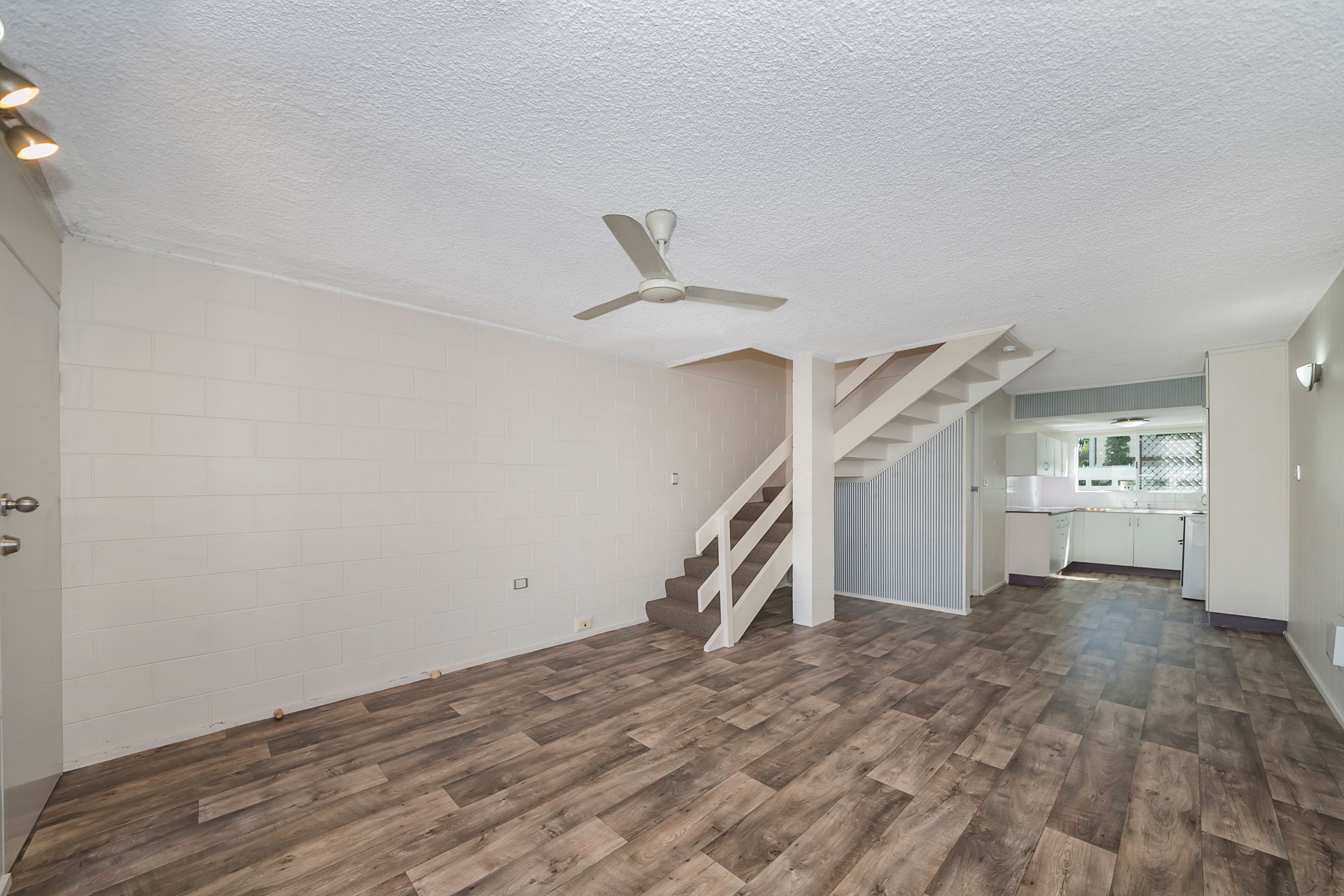 1/68 Paxton Street, North Ward, QLD 4810