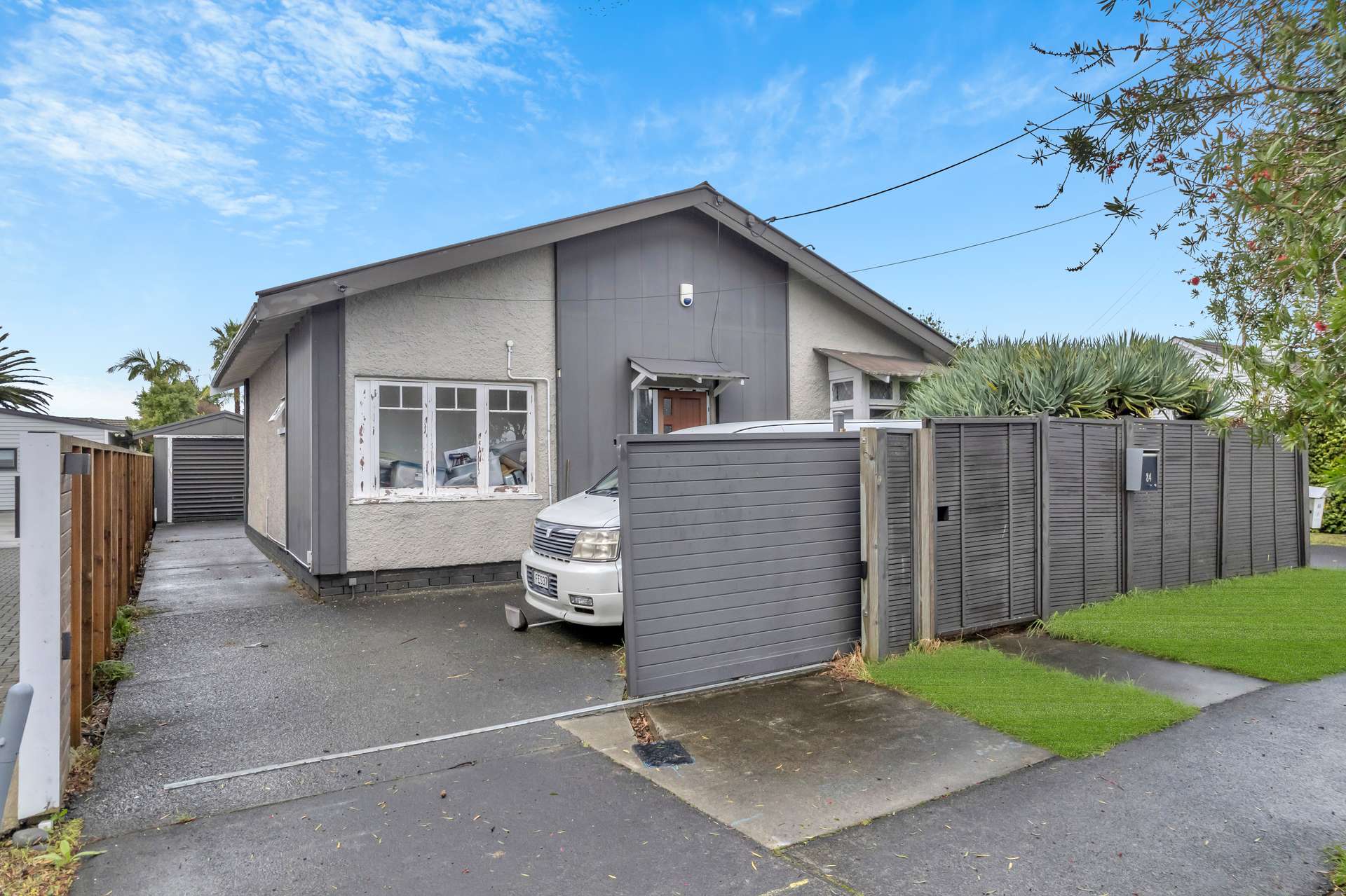 84 Eversleigh Road photo 16