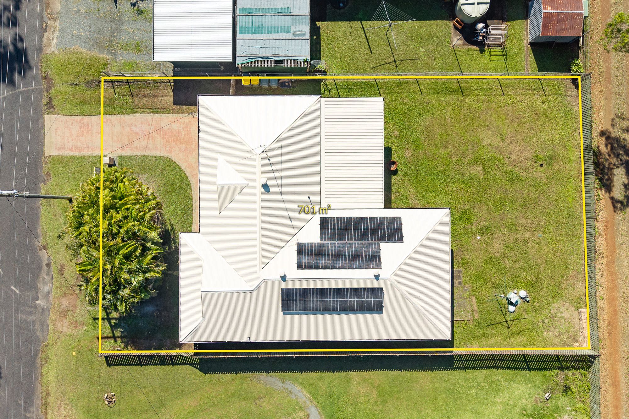18 Kinghorn Road, Granville, QLD 4650