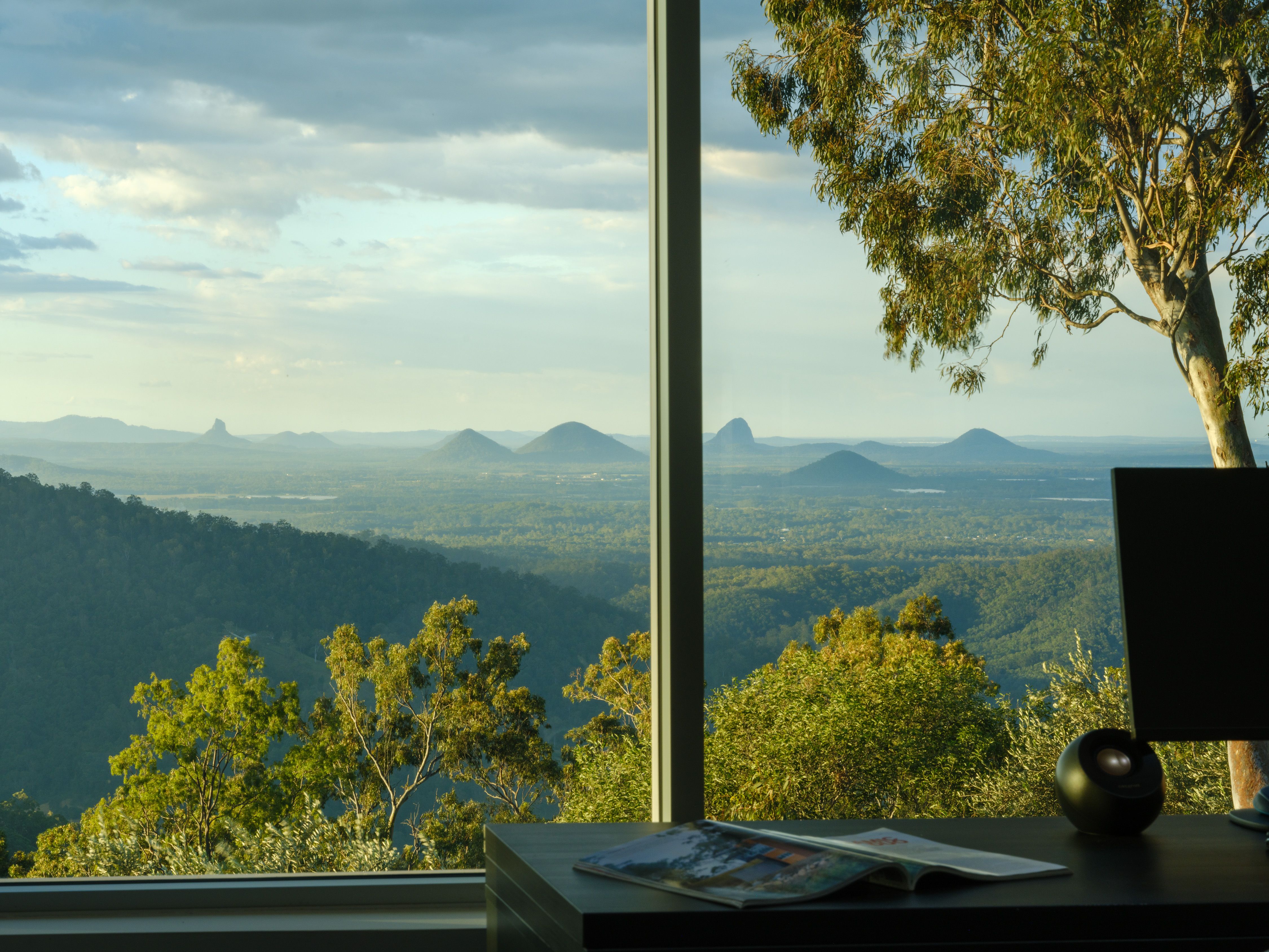 Architectural Masterpiece with Panoramic Glasshouse Mountain Views — photo 27 of 28