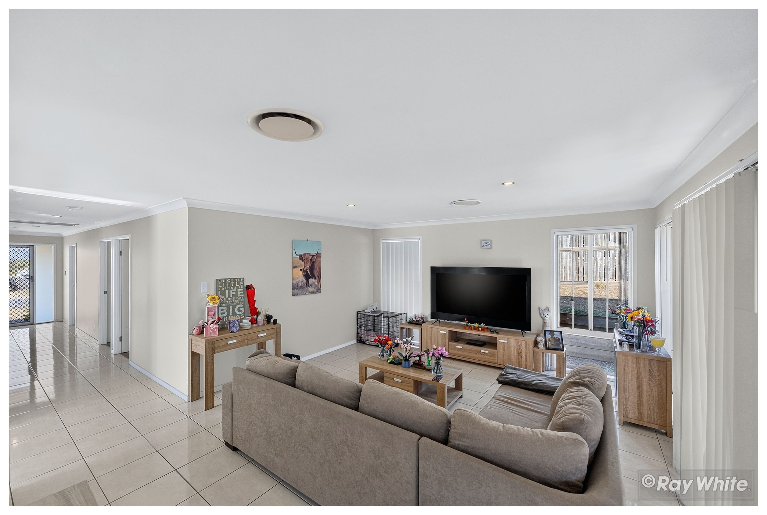 5 Leichhardt Drive — photo 3 of 24