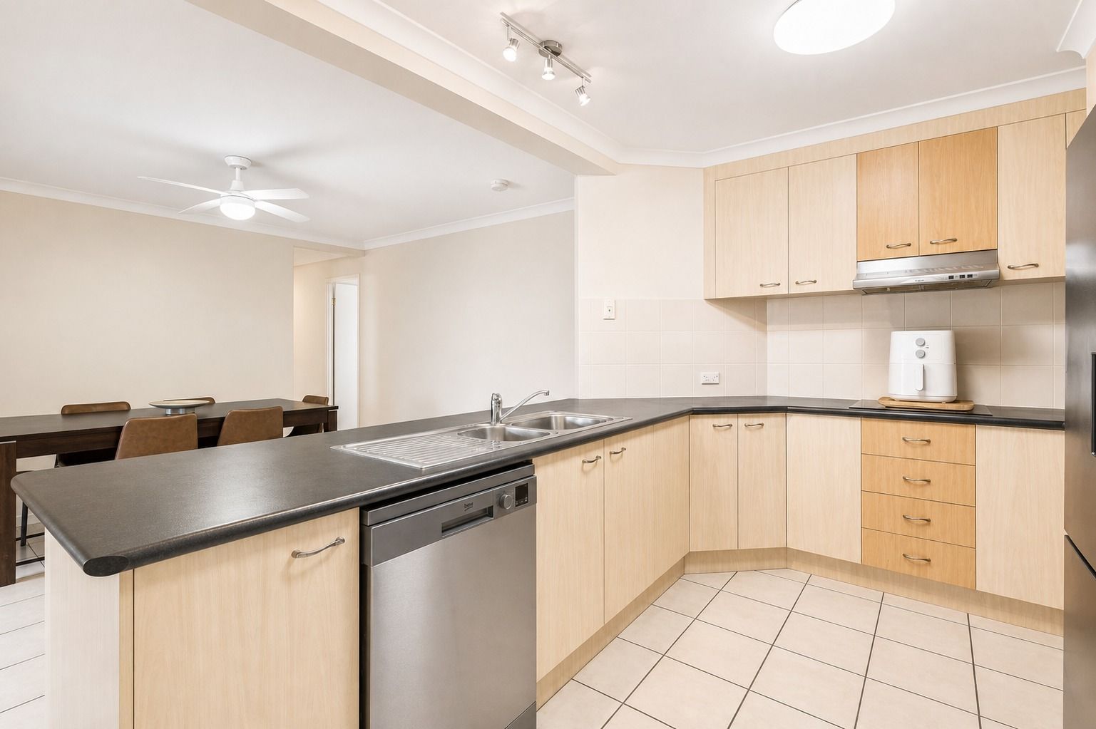 17 Glenlee Place — photo 5 of 16