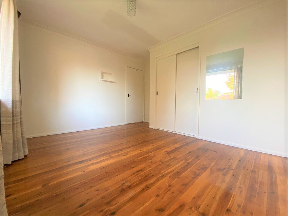82 Fawcett Street, Glenfield, NSW 2167