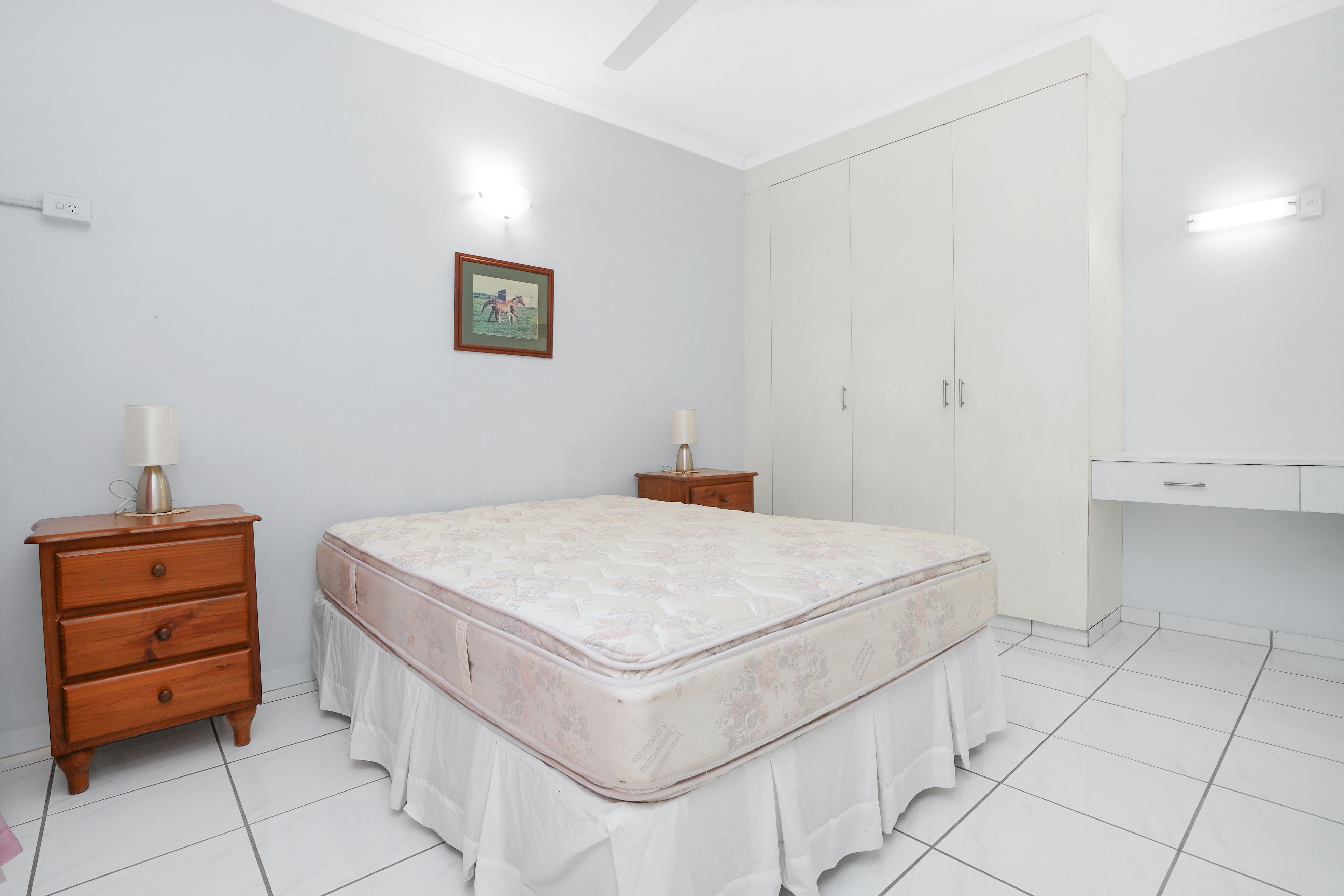 11/260 Casuarina Drive — photo 8 of 18