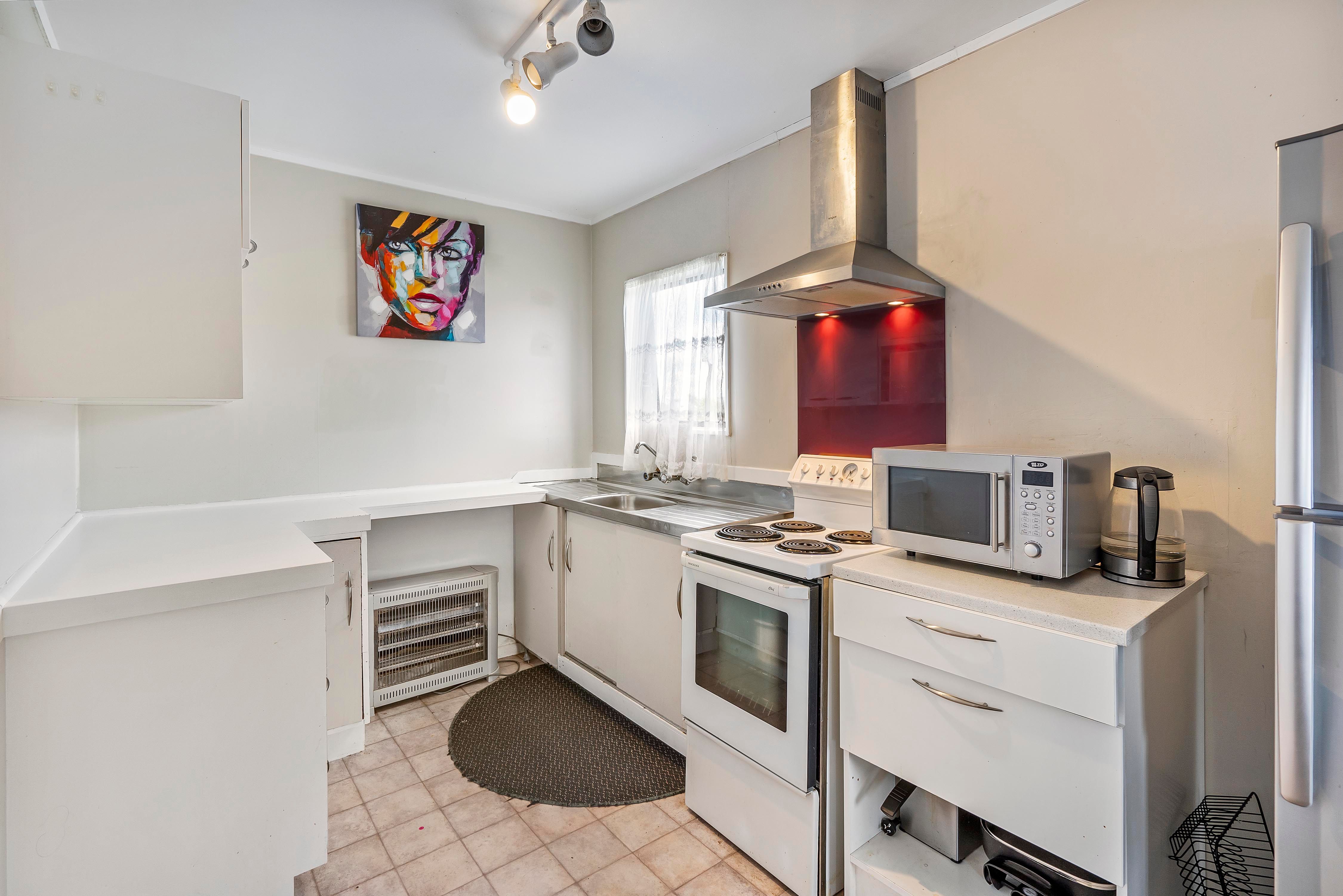2/14 Hatherley Place, Clendon Park, Manukau City