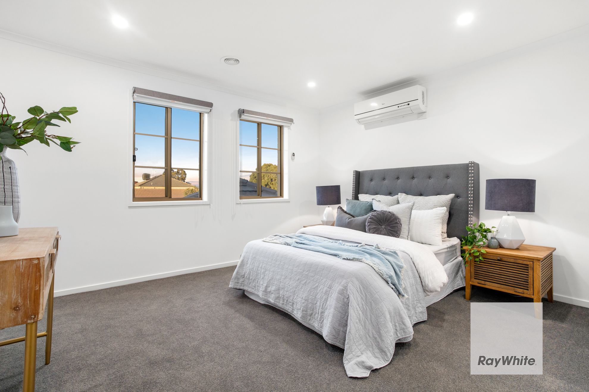 27 Tussock Crescent — photo 9 of 20
