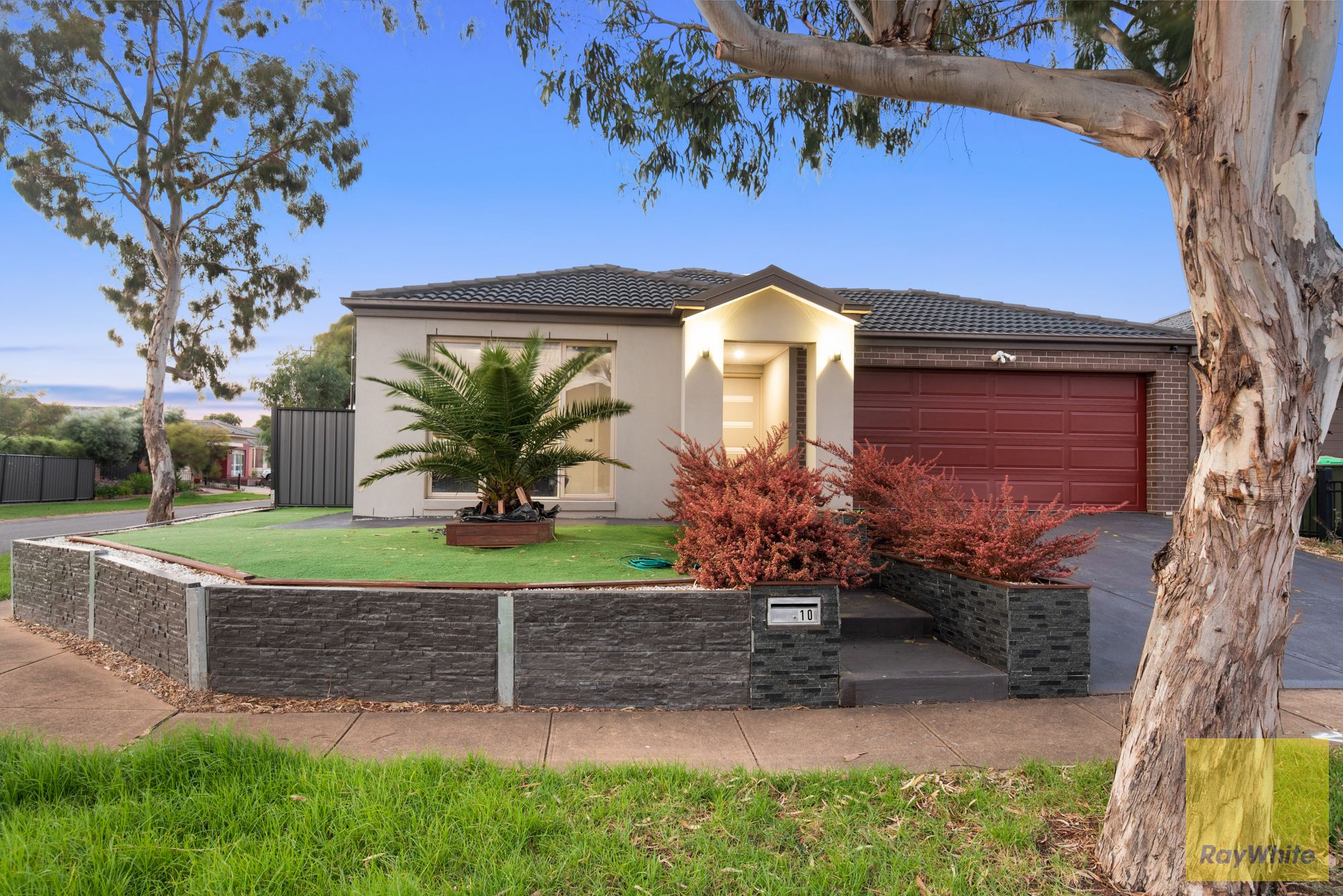 10 Truscott Grove, Point Cook, VIC 3030