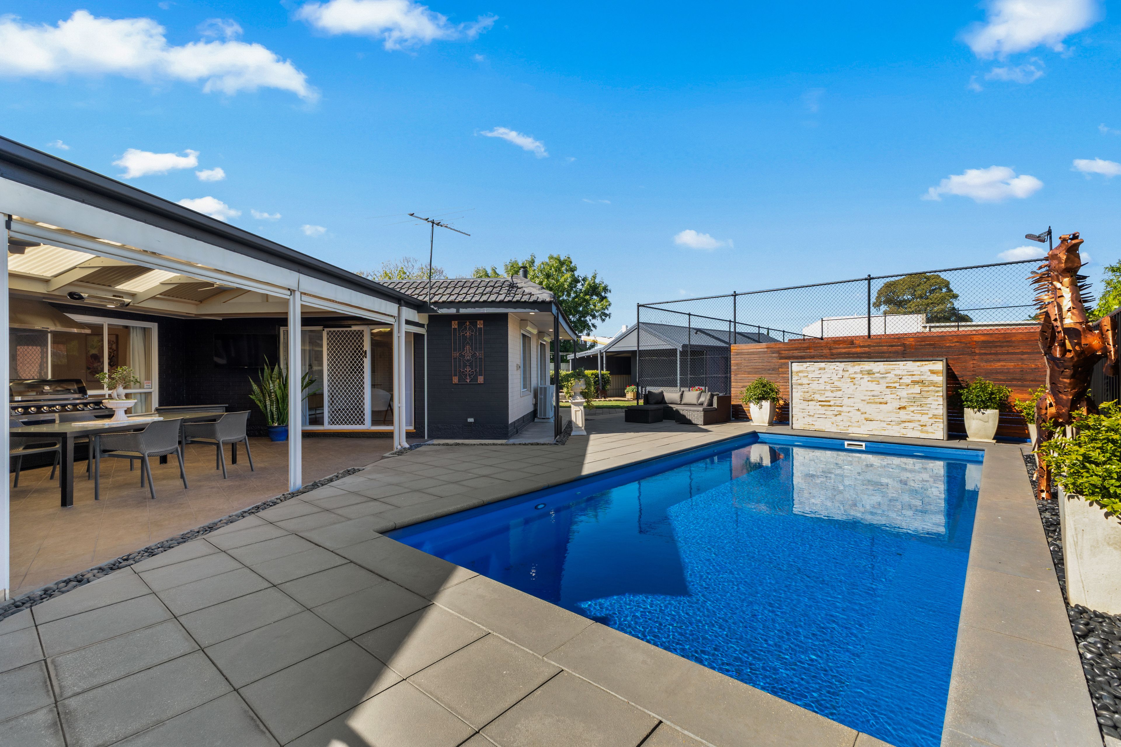 33 Oakleigh Road, Marion, SA 5043