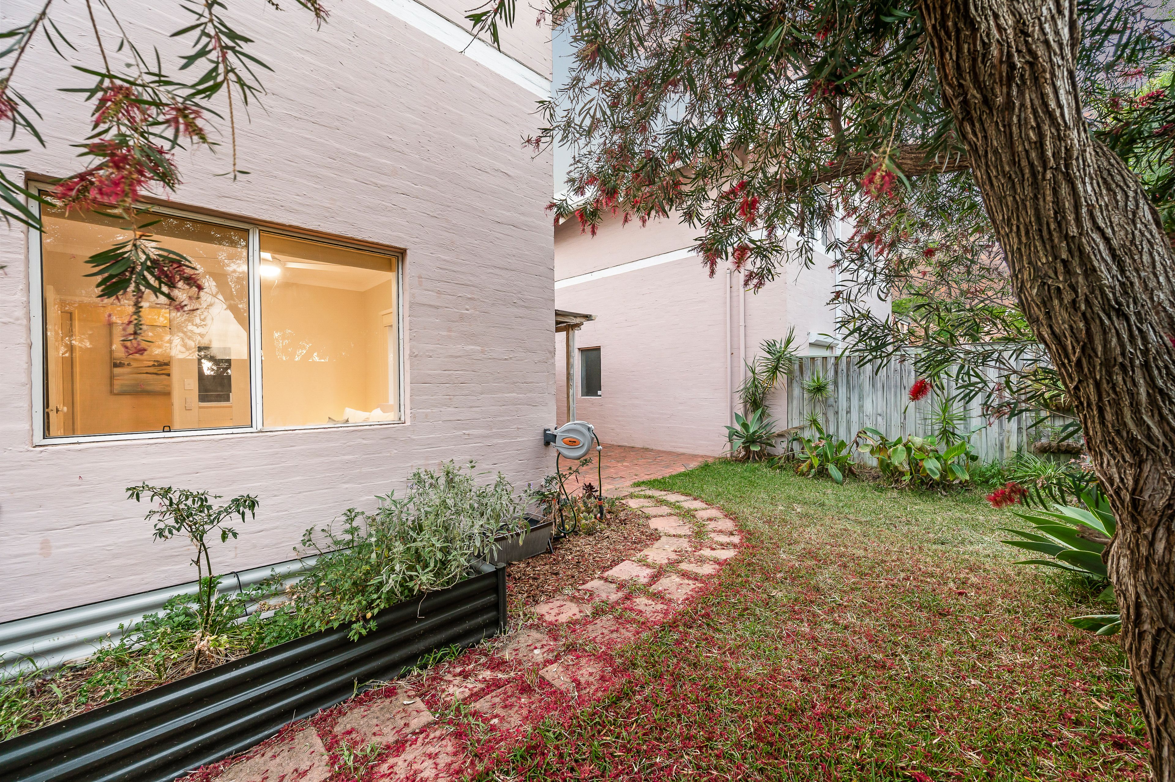 21 Bolton Place — photo 18 of 19