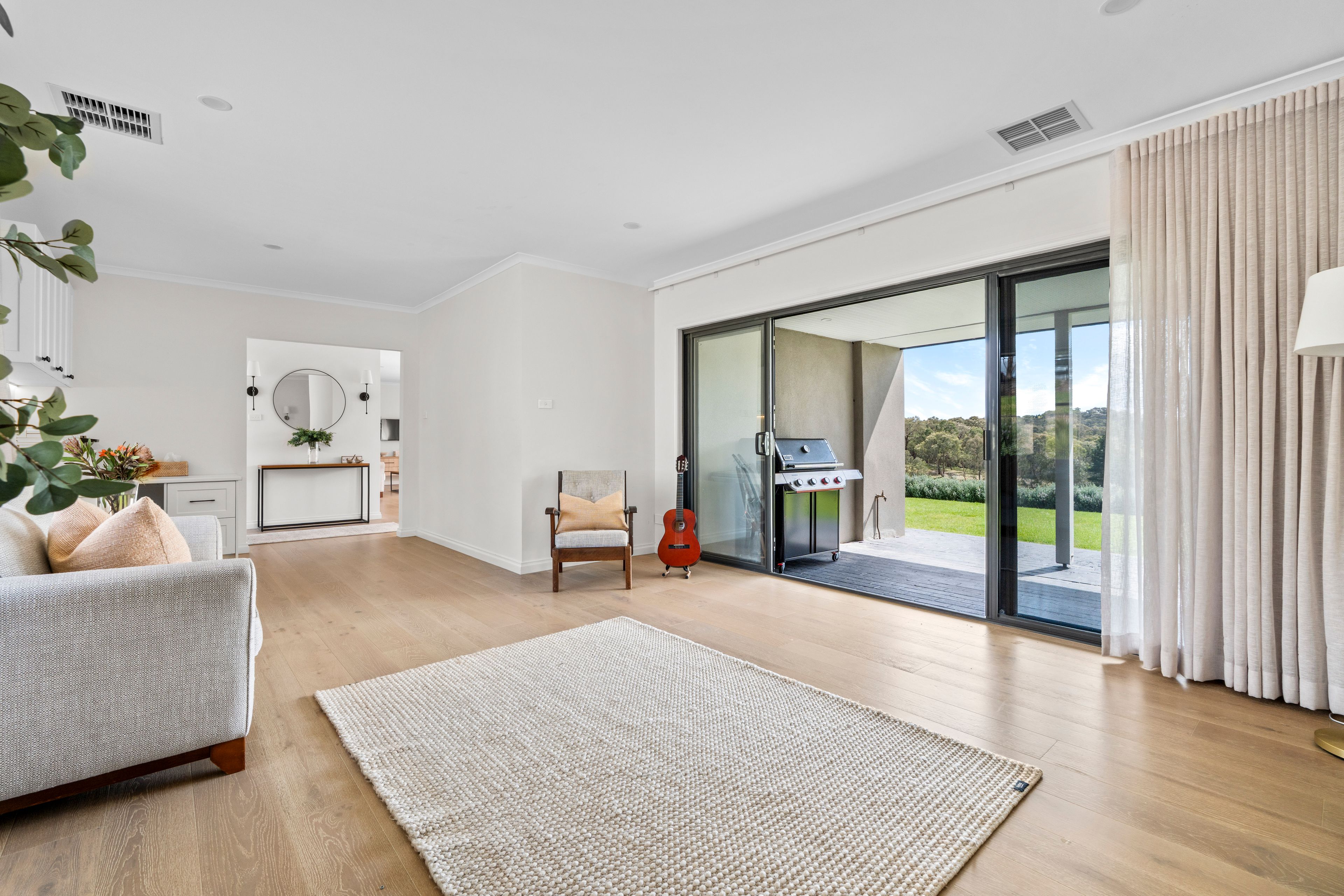 370-374 Ironbark Road — photo 4 of 20
