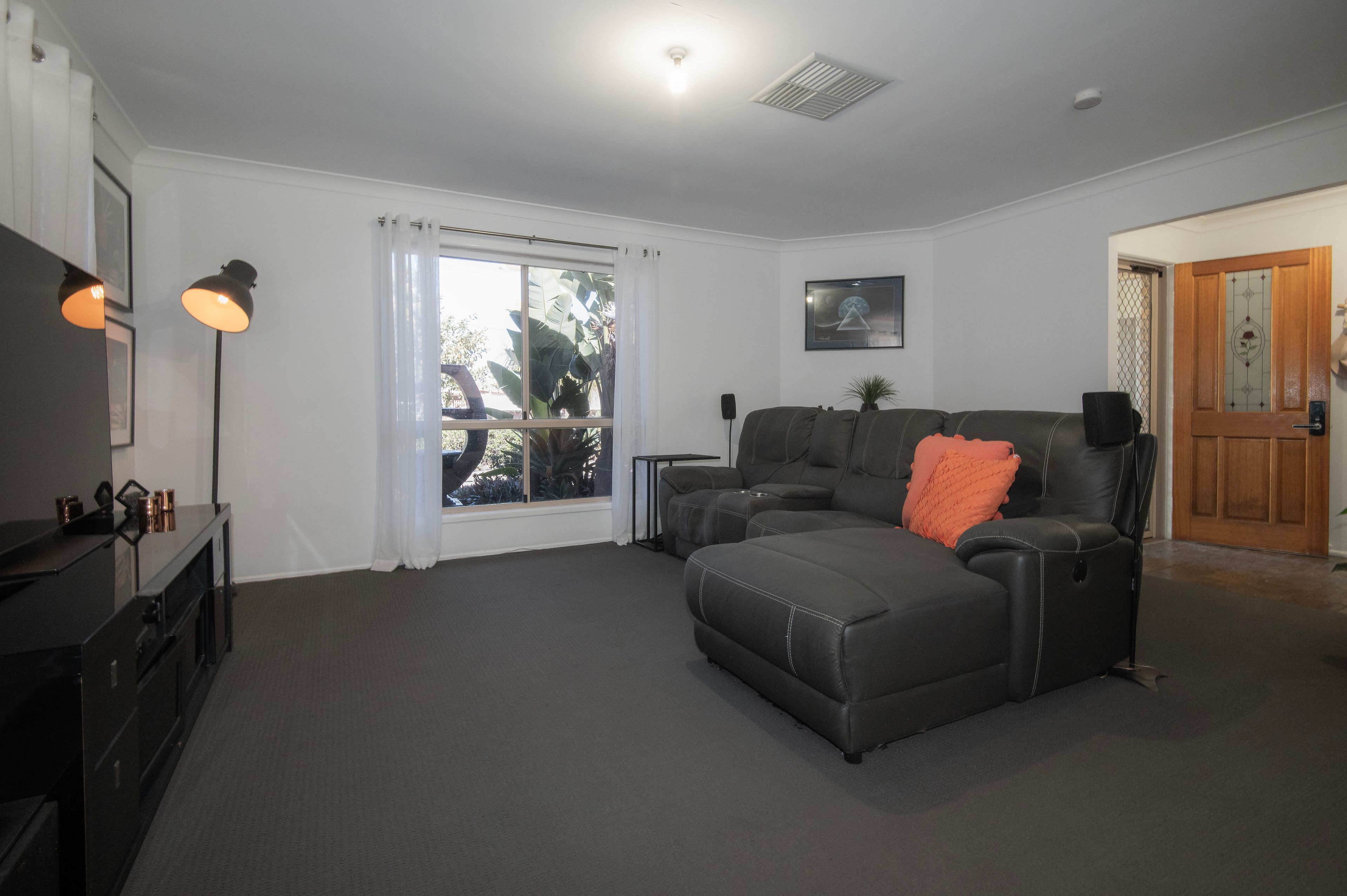 9 Whitlock Place — photo 5 of 18