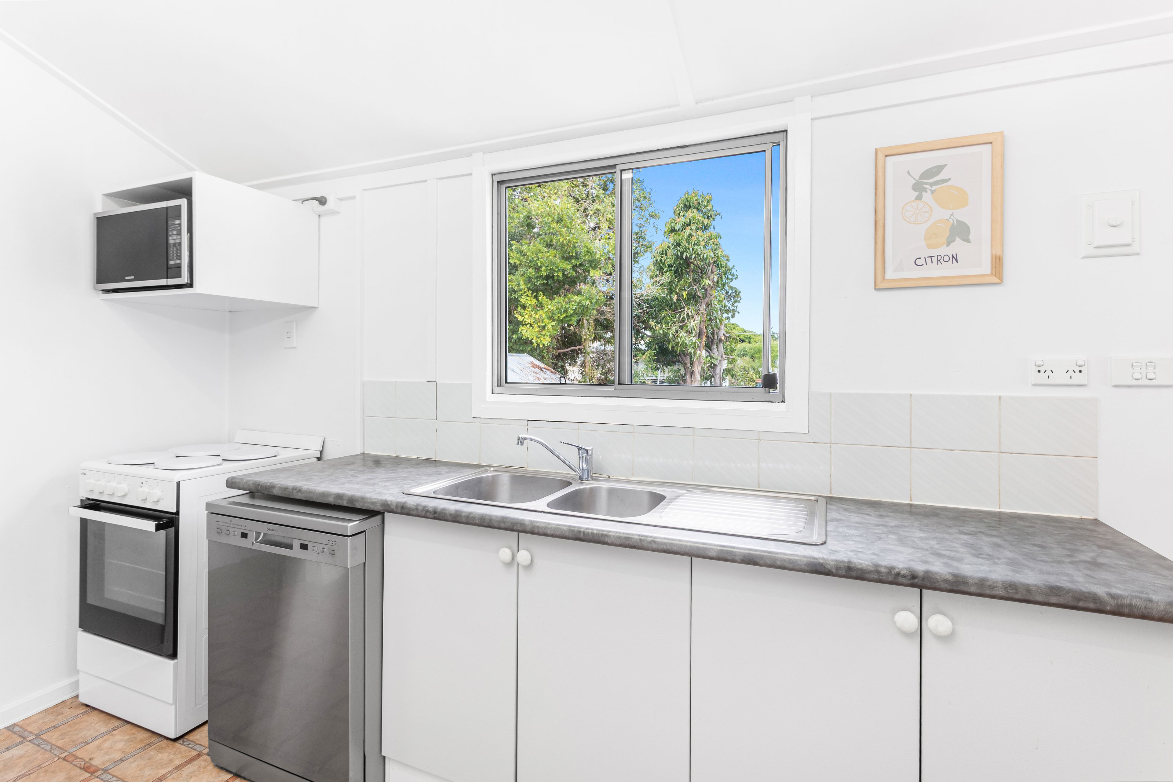72 Charles Street — photo 4 of 12