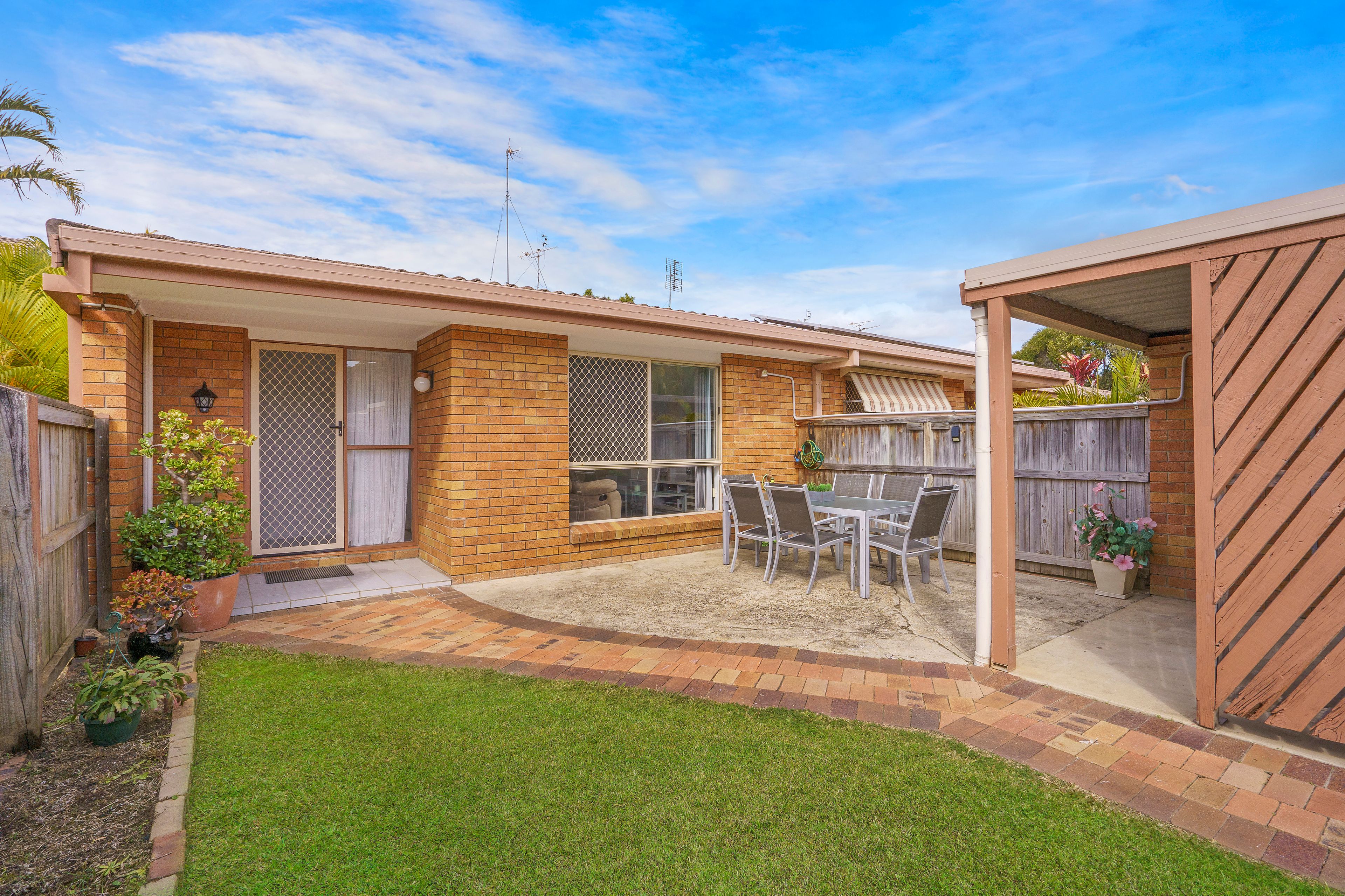 33/81 Olsen Avenue, Labrador, QLD 4215