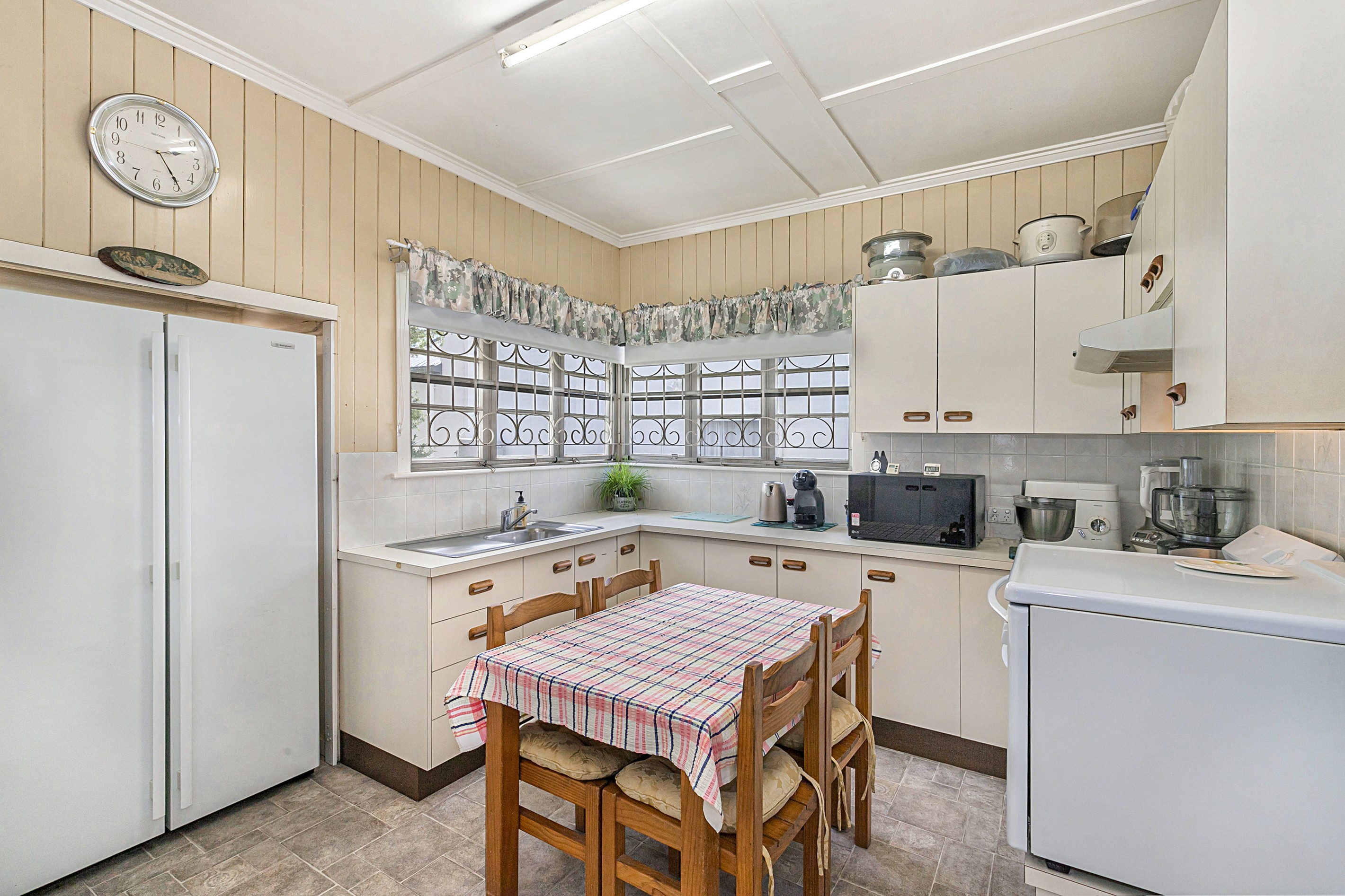 17 Dart Street, Corinda, QLD 4075