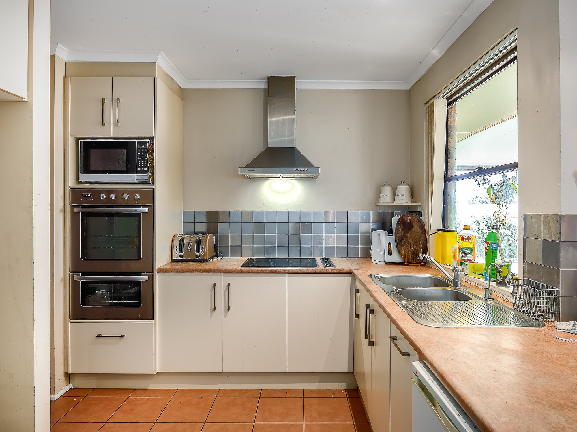 22 Kate Avenue, Deception Bay, QLD 4508